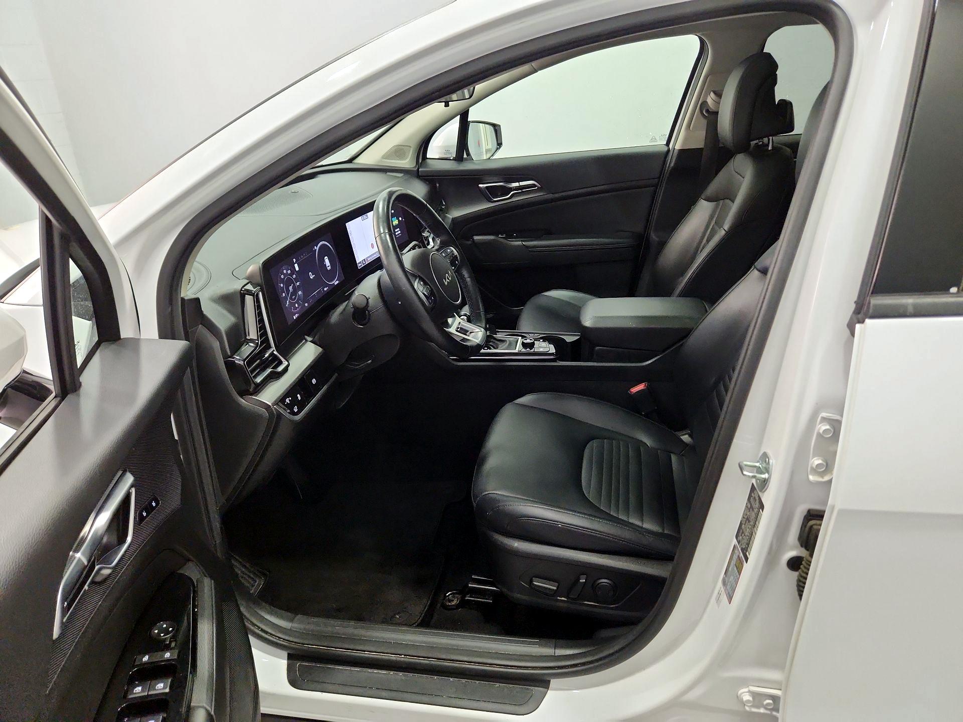 Thumbnail: 2023 Kia Sportage - 11