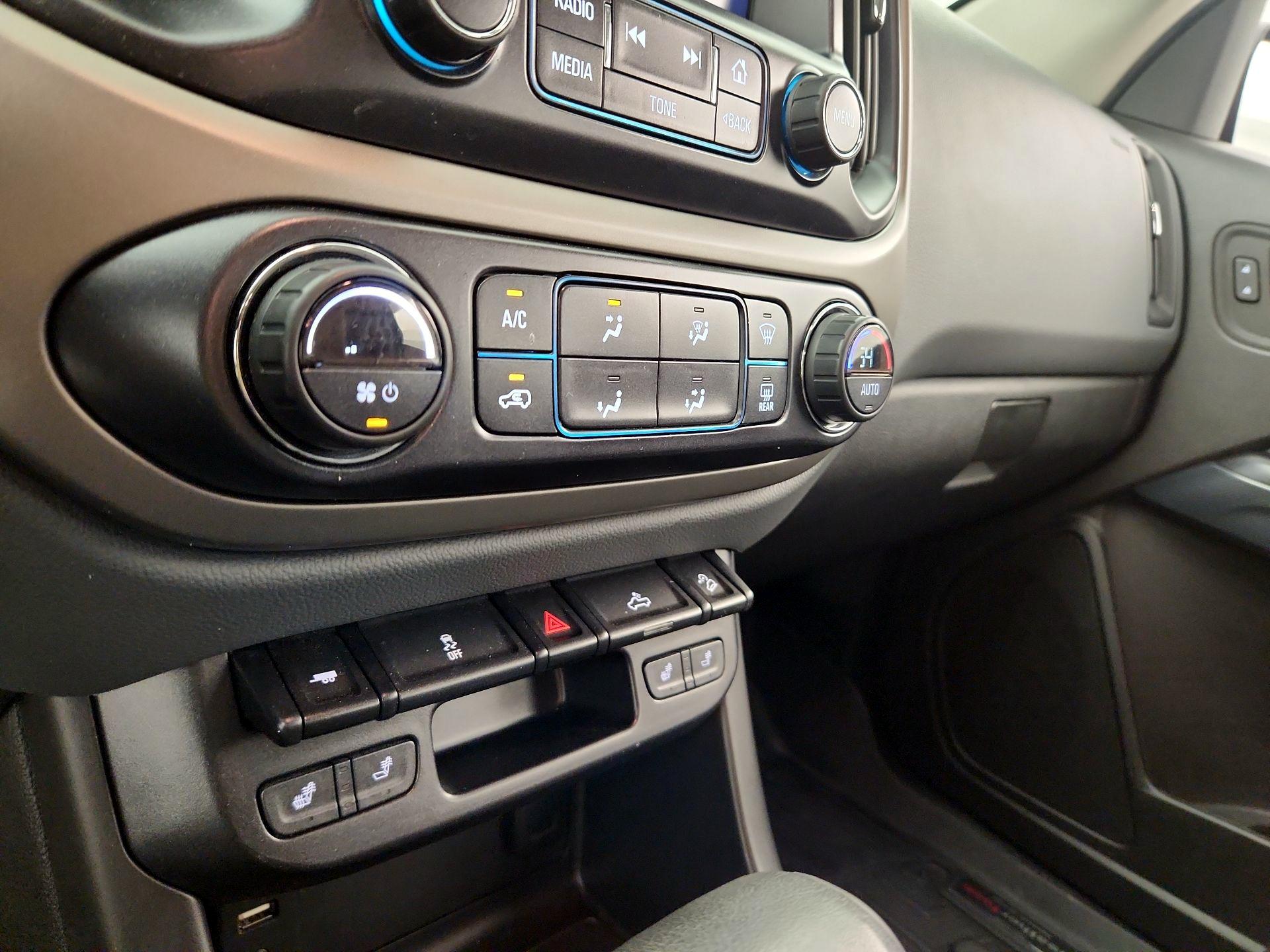 Thumbnail: 2015 Chevrolet Colorado - 17