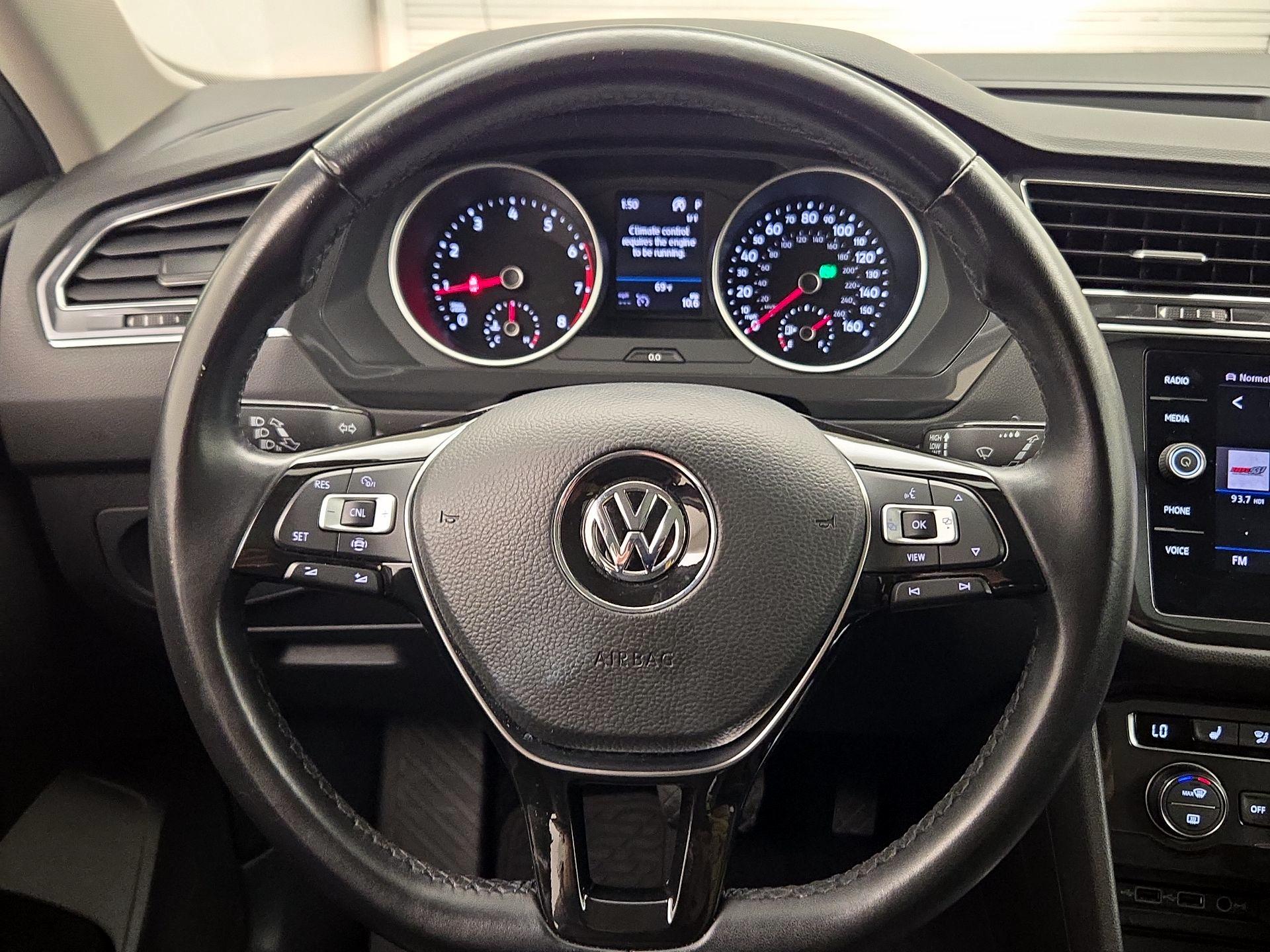 Thumbnail: 2019 Volkswagen Tiguan - 10