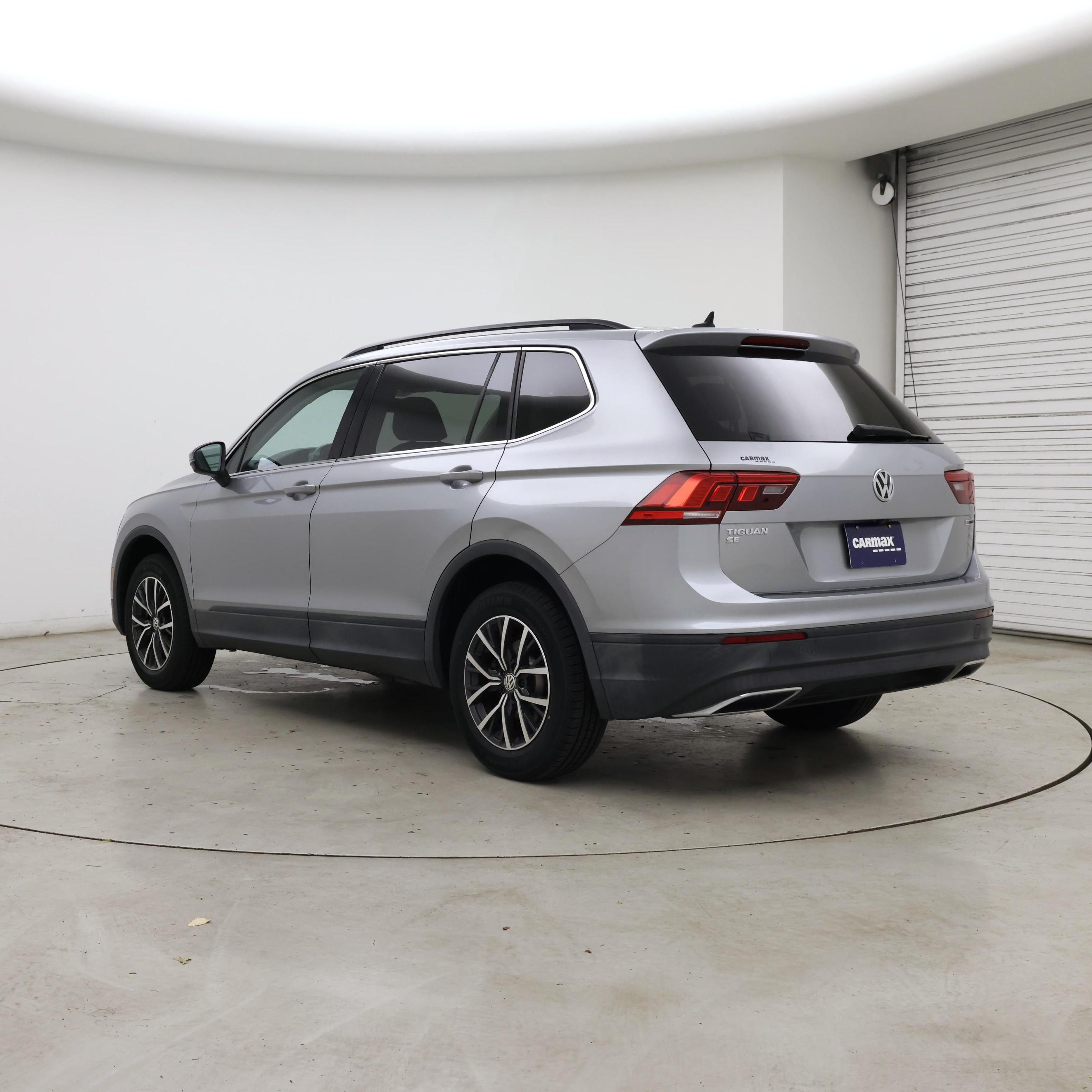 Thumbnail: 2019 Volkswagen Tiguan - 2