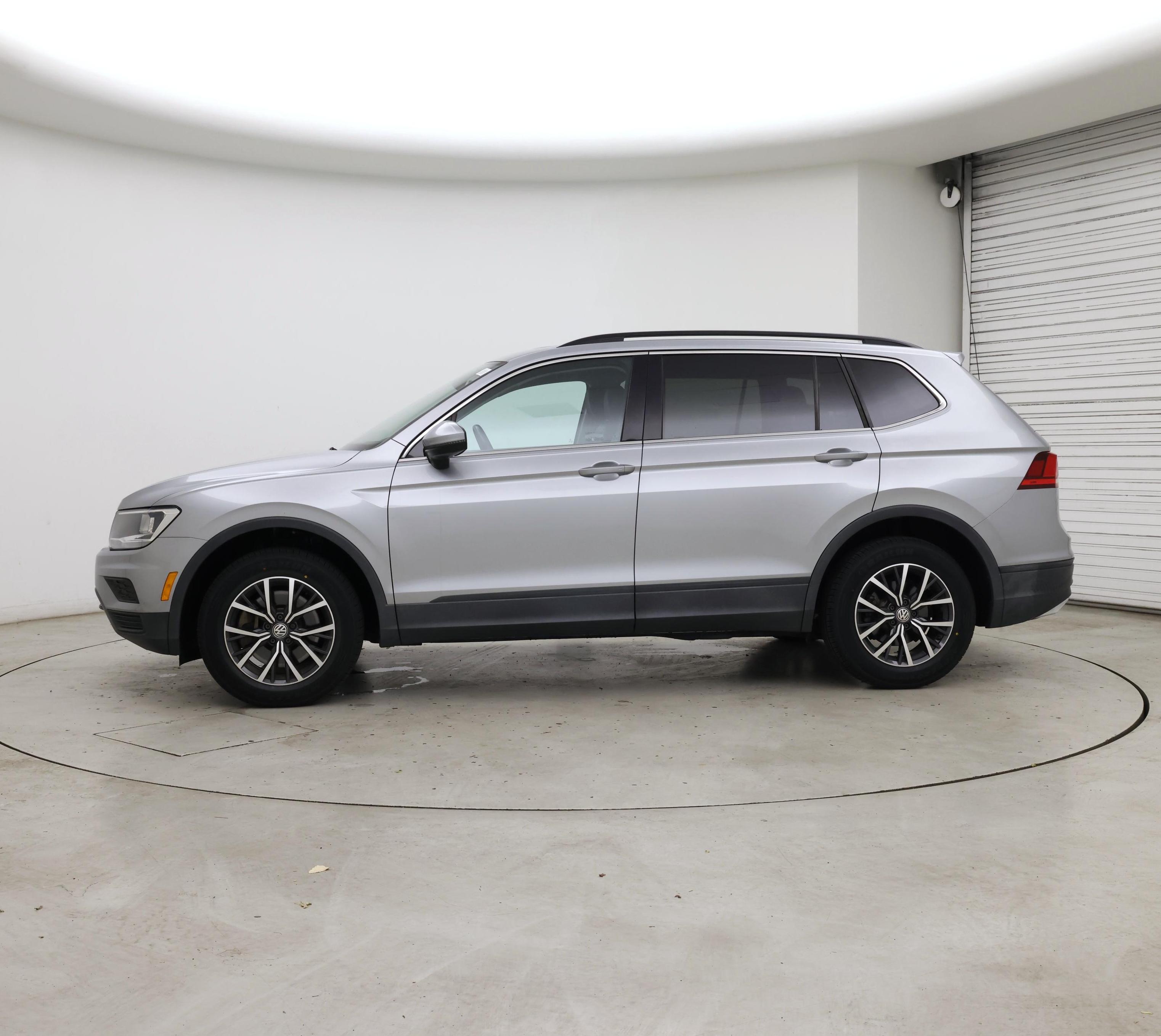 Thumbnail: 2019 Volkswagen Tiguan - 3