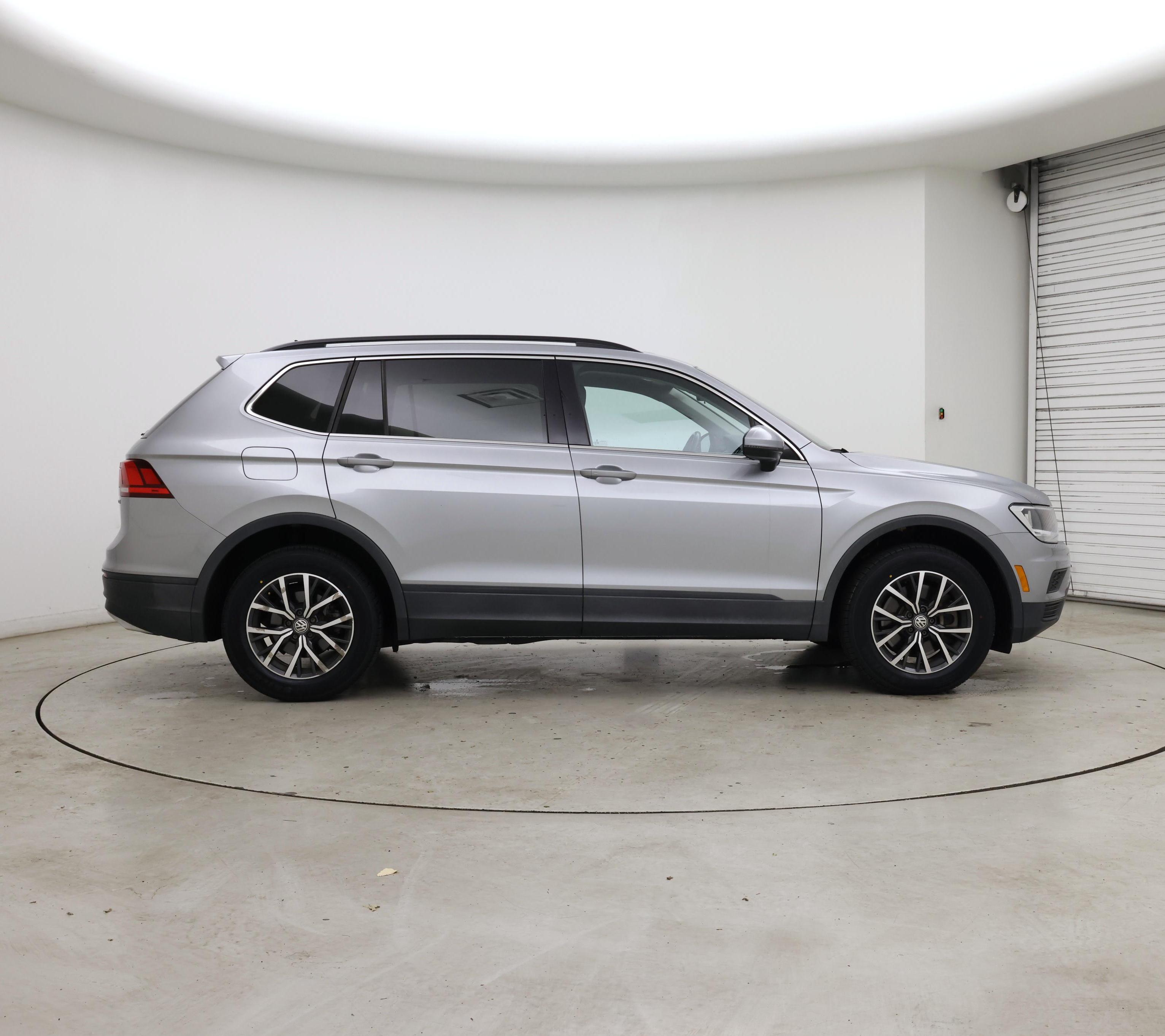 Thumbnail: 2019 Volkswagen Tiguan - 7