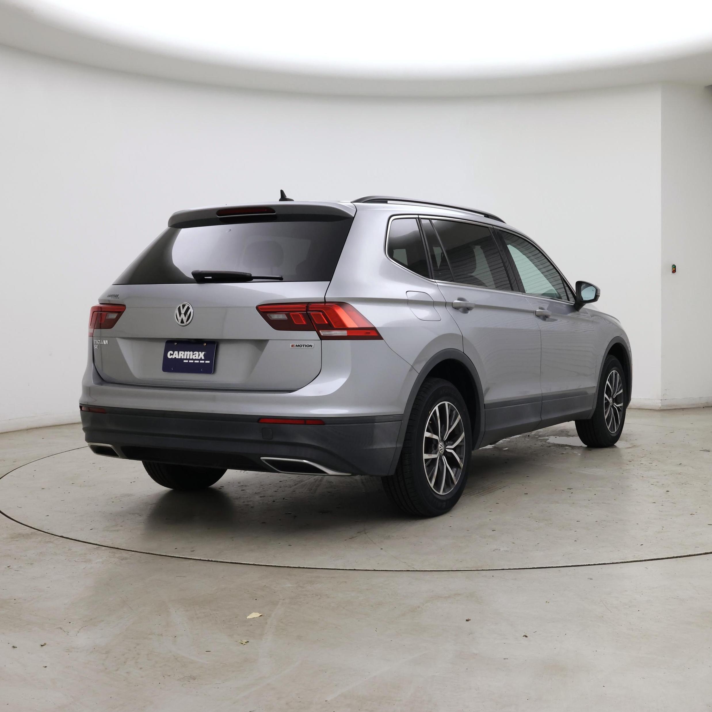 Thumbnail: 2019 Volkswagen Tiguan - 8