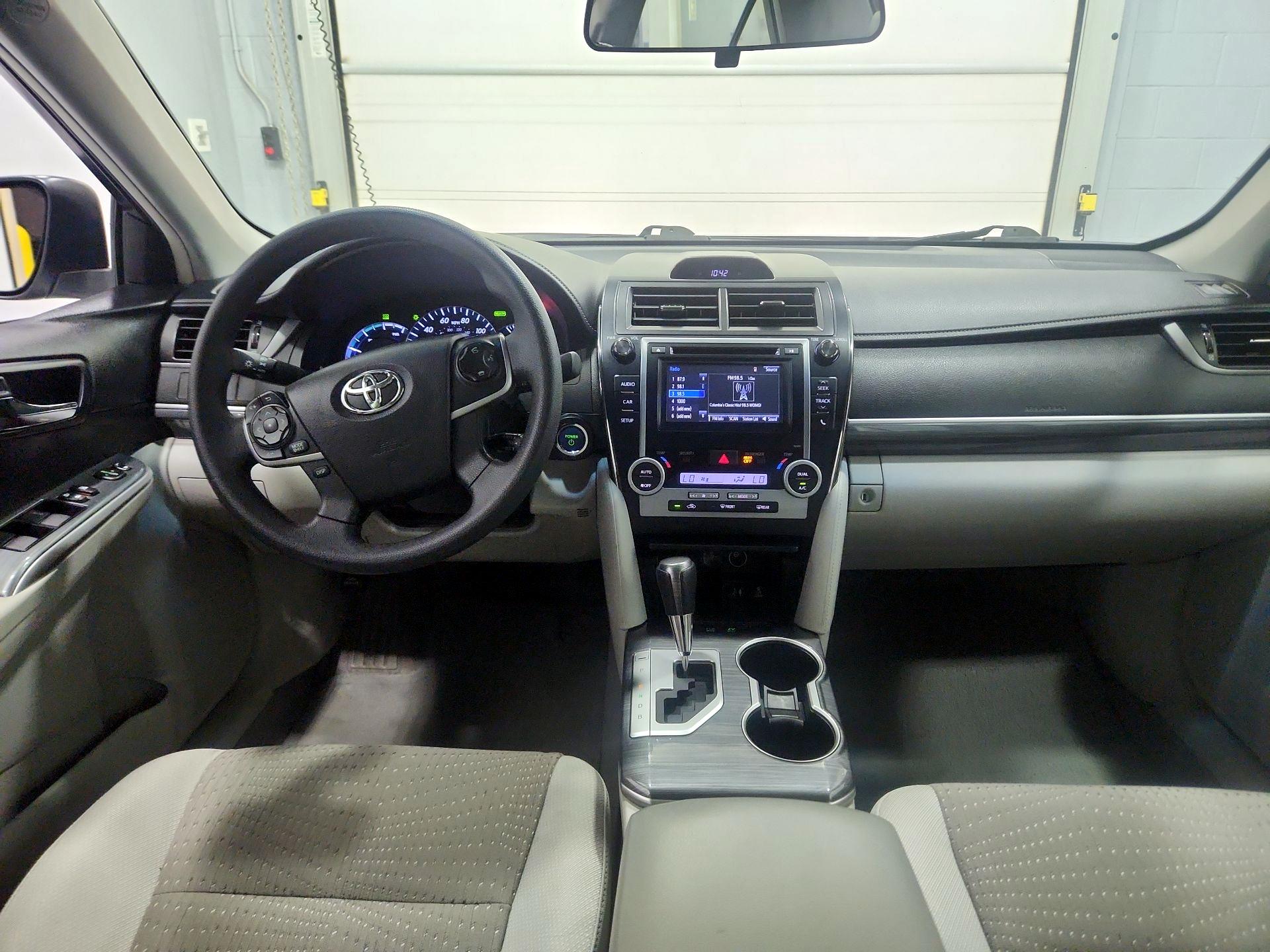 Thumbnail: 2014 Toyota Camry - 9