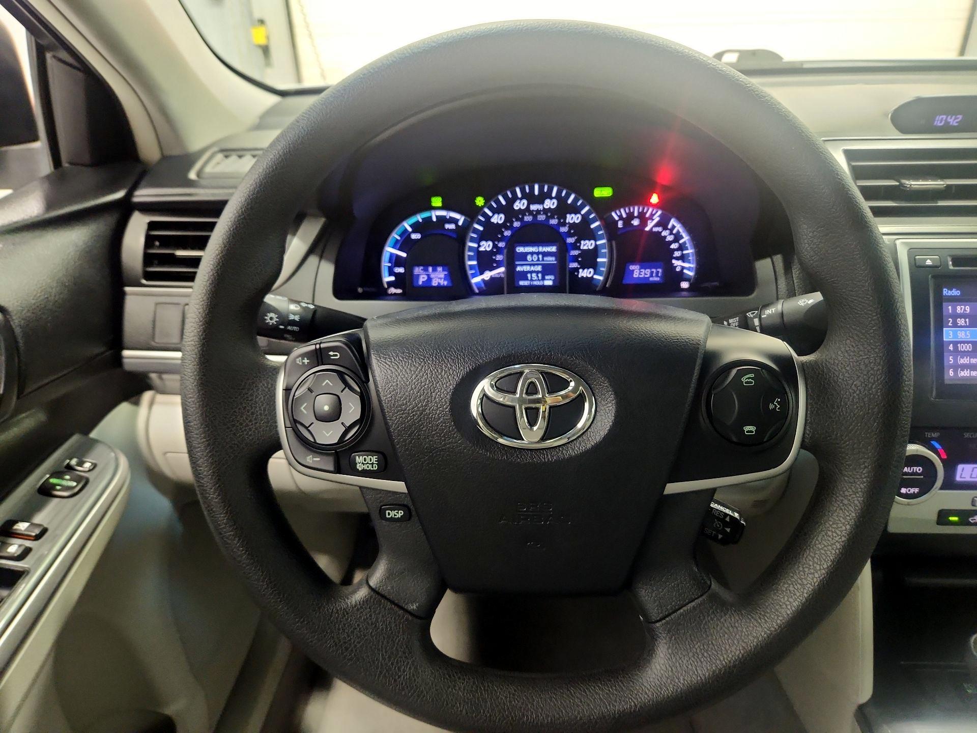 Thumbnail: 2014 Toyota Camry - 10