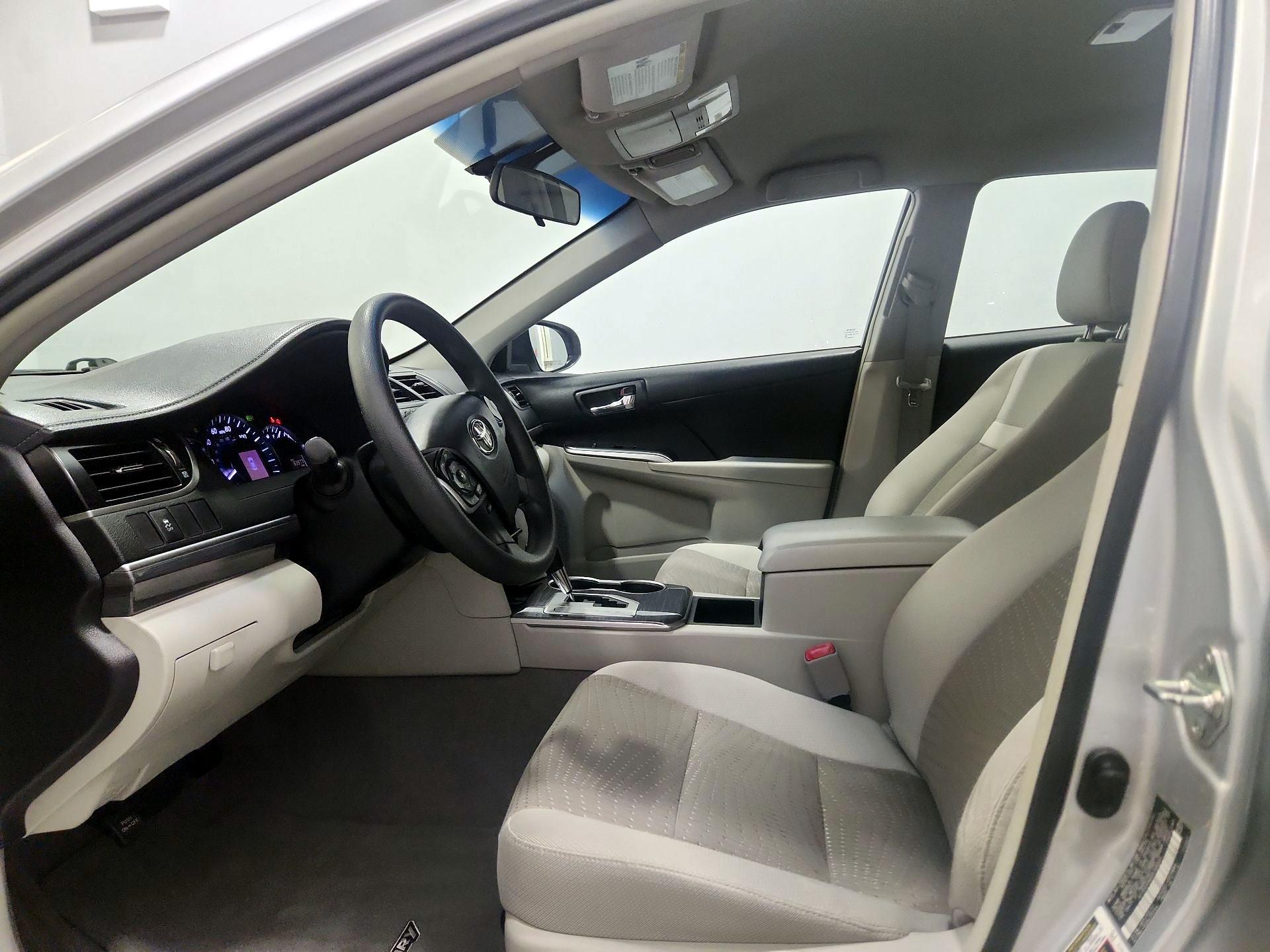 Thumbnail: 2014 Toyota Camry - 11