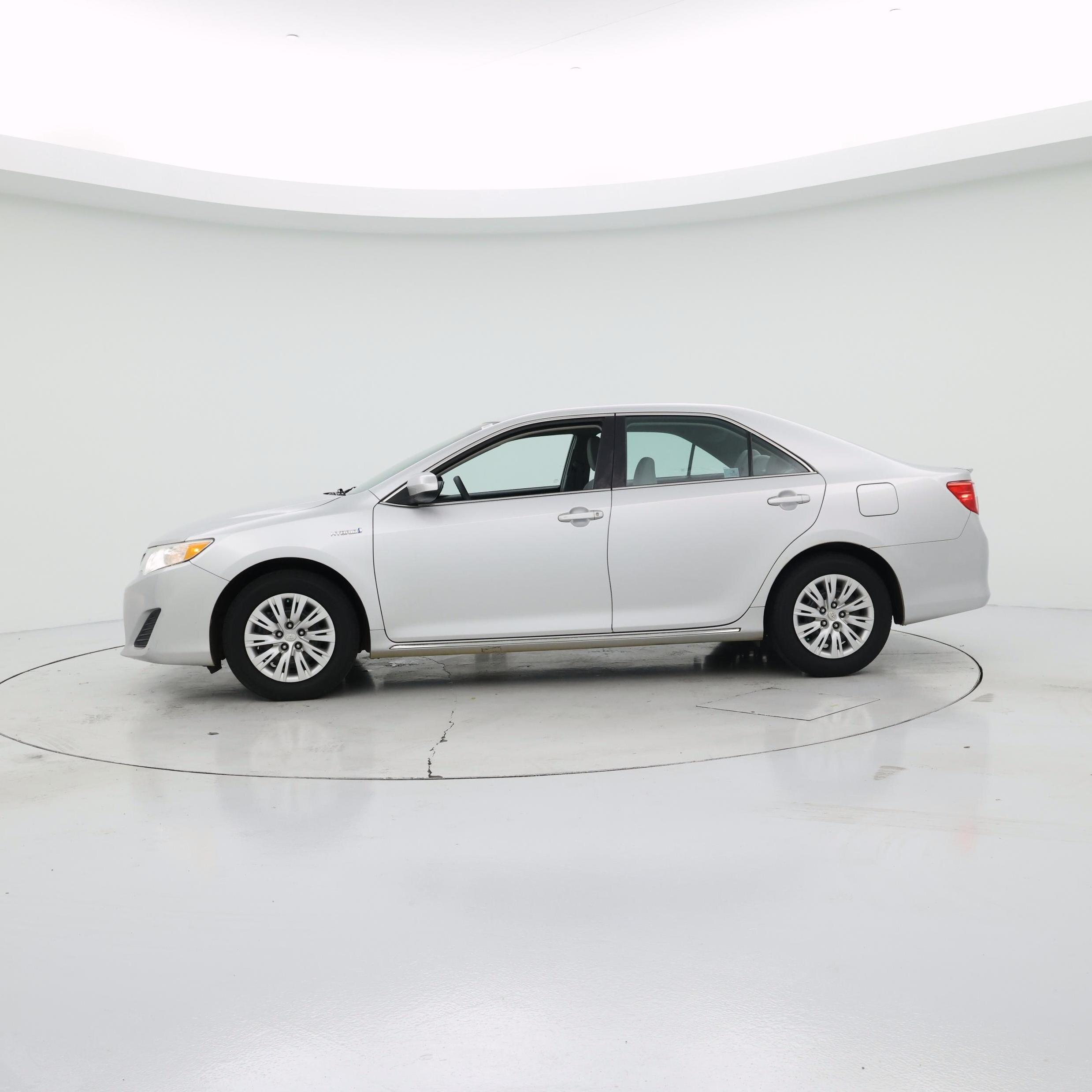 Thumbnail: 2014 Toyota Camry - 3