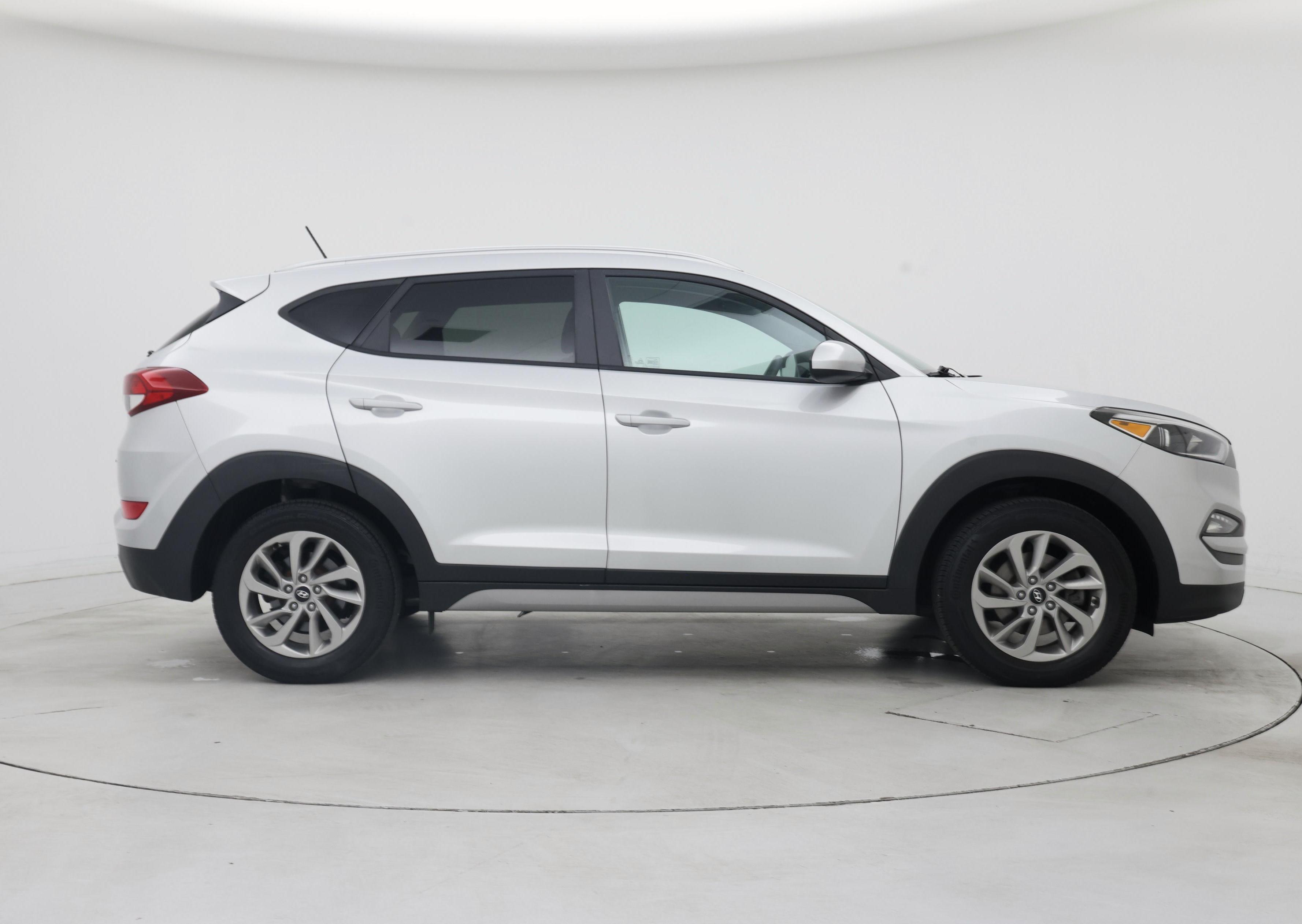 Thumbnail: 2017 Hyundai Tucson - 7