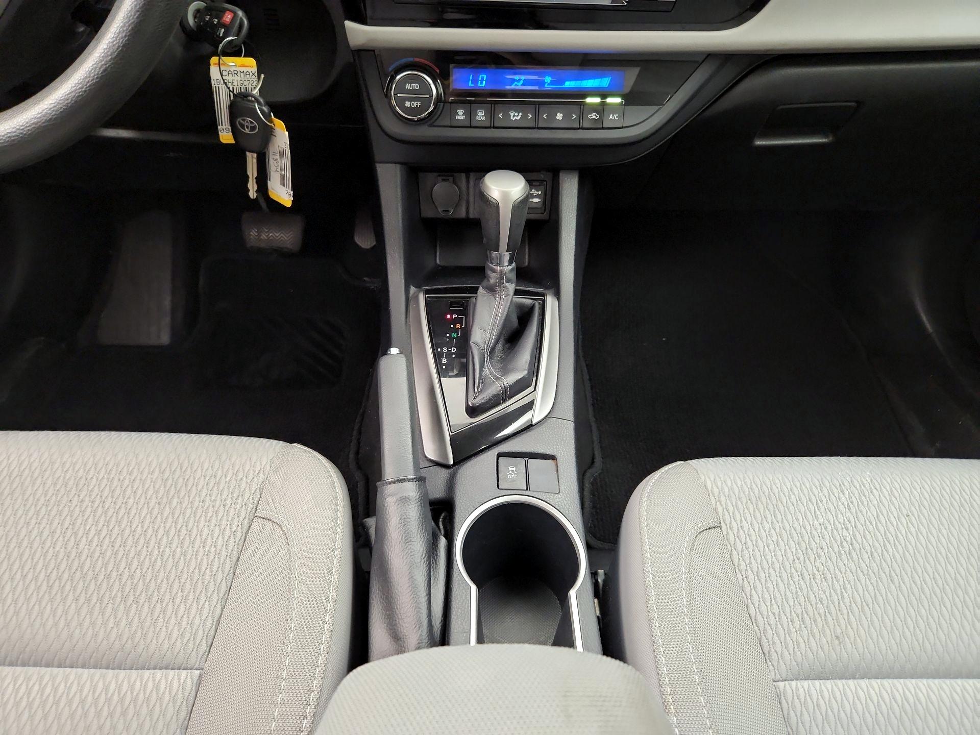 Thumbnail: 2016 Toyota Corolla - 17