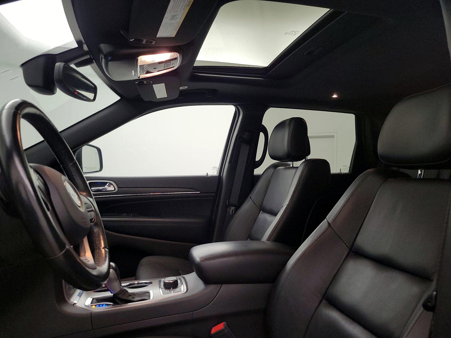 Thumbnail: 2021 Jeep Grand Cherokee - 20