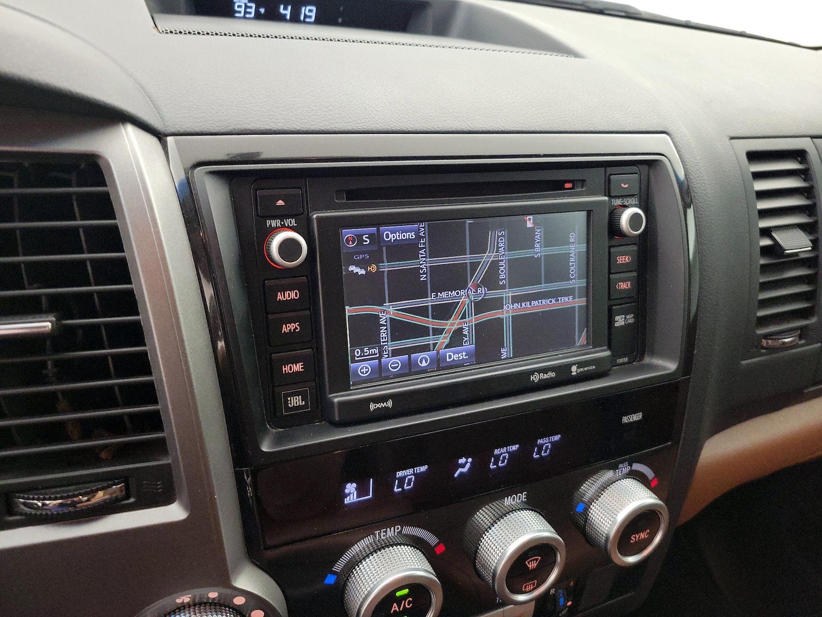 2016 Toyota Sequoia Platinum - Photo 15