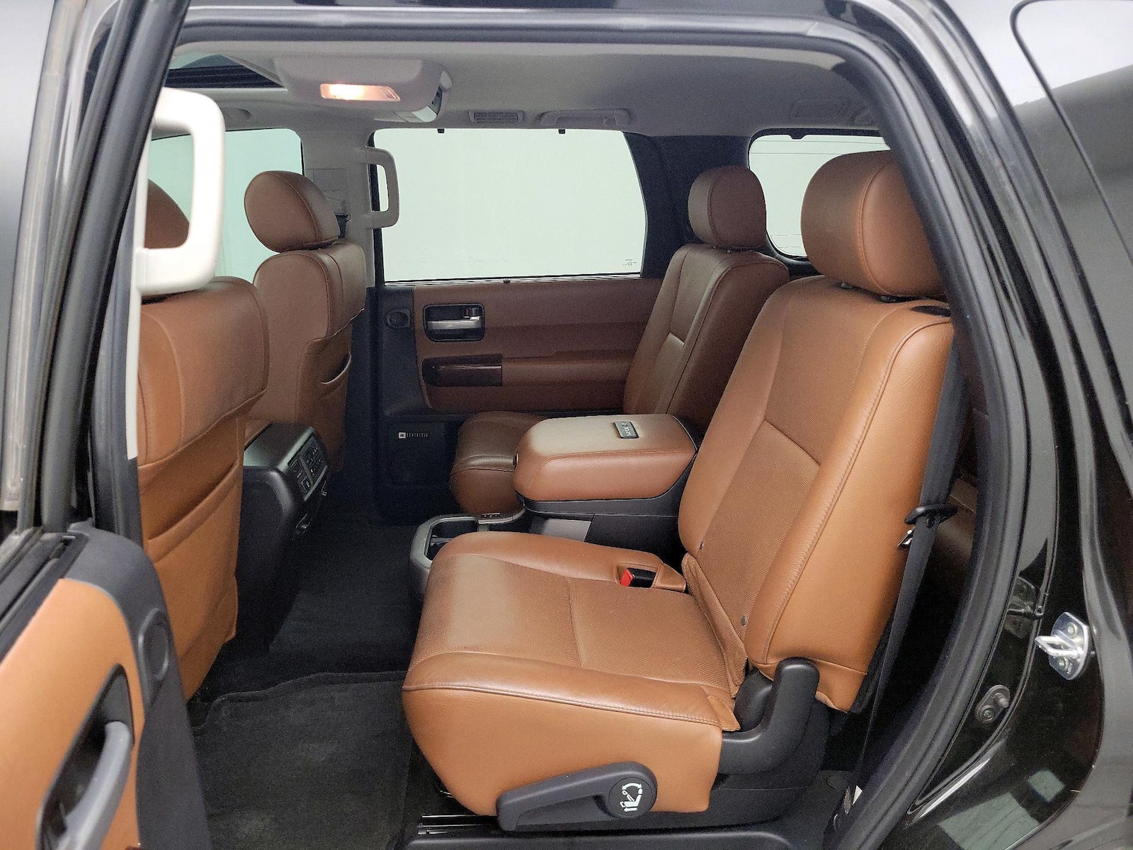 2016 Toyota Sequoia Platinum - Photo 22