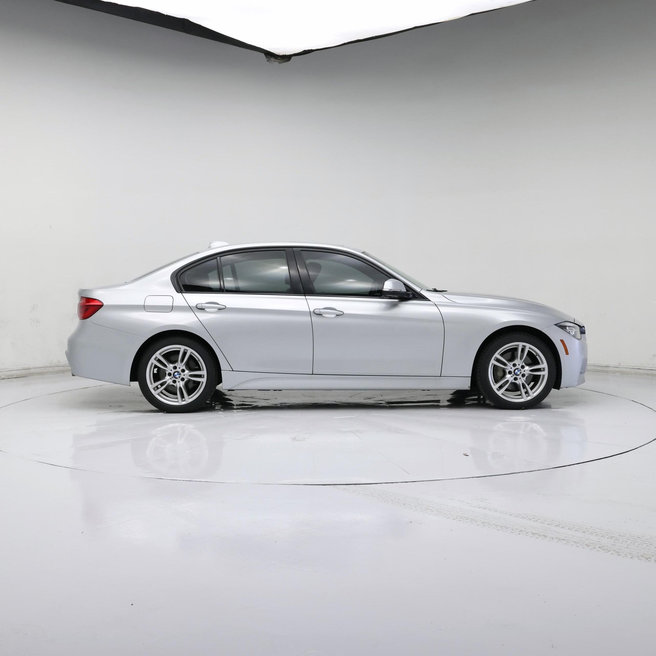 Thumbnail: 2018 BMW 3 Series - 7