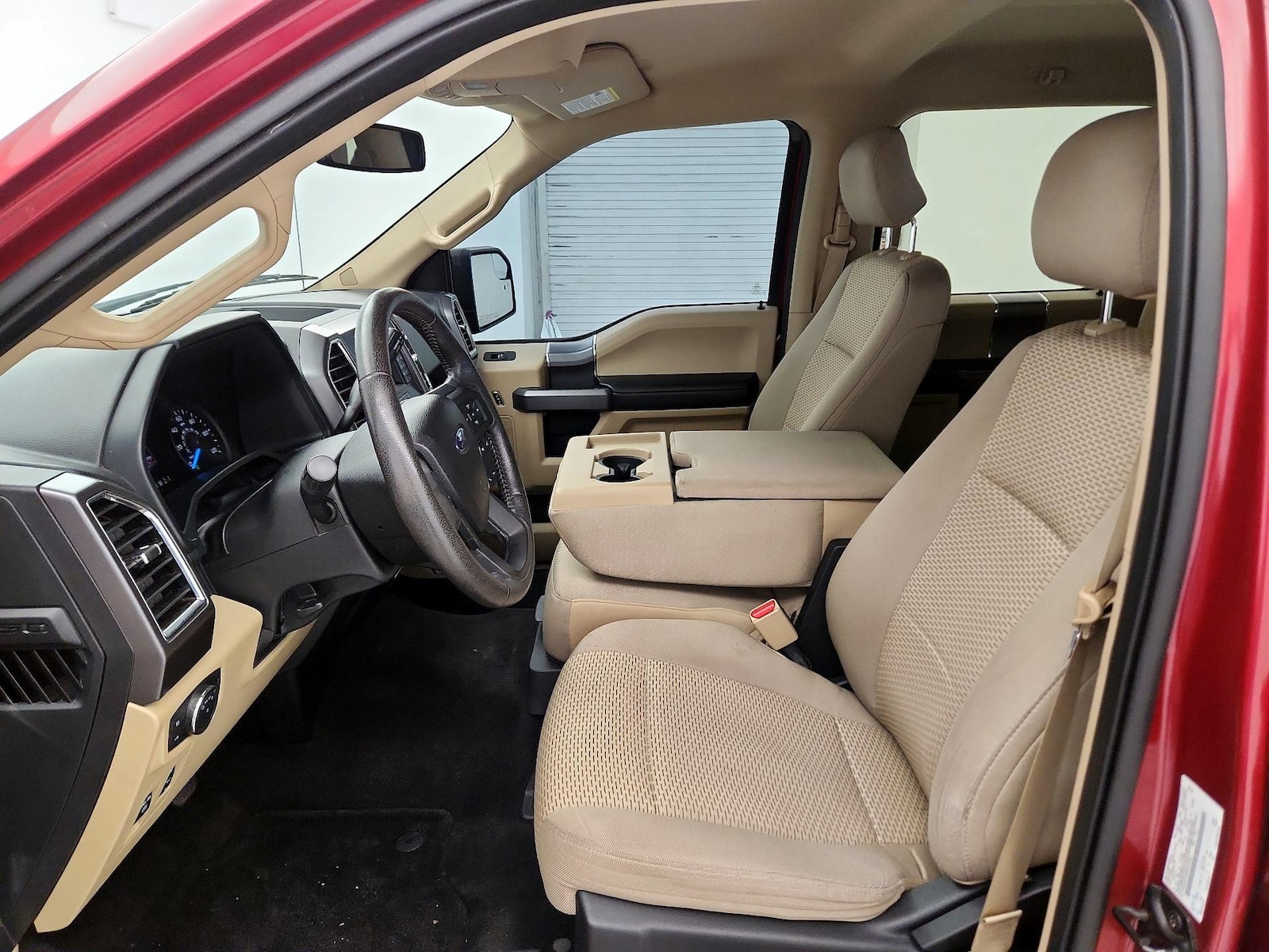 2015 Ford F-150 XLT - Photo 12