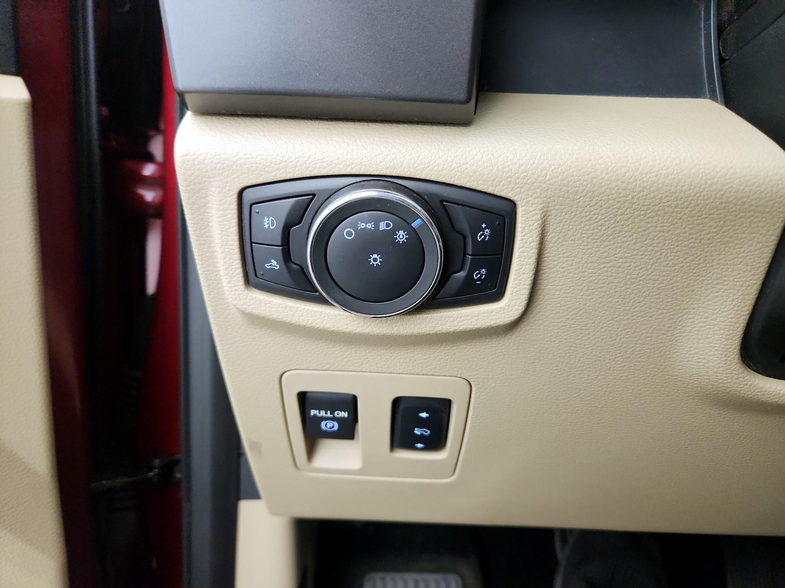 2015 Ford F-150 XLT - Photo 14