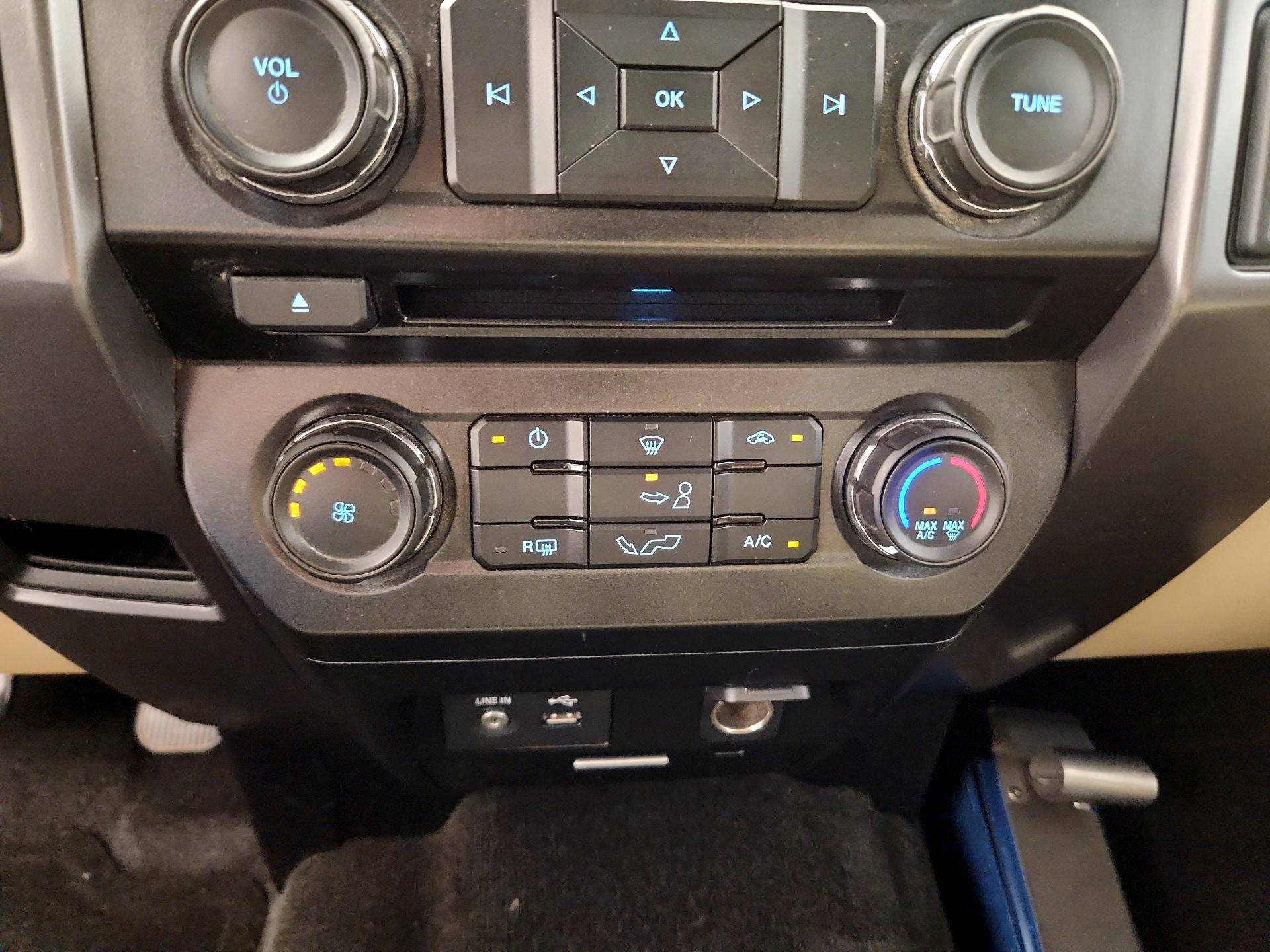 Thumbnail: 2015 Ford F-150 - 16
