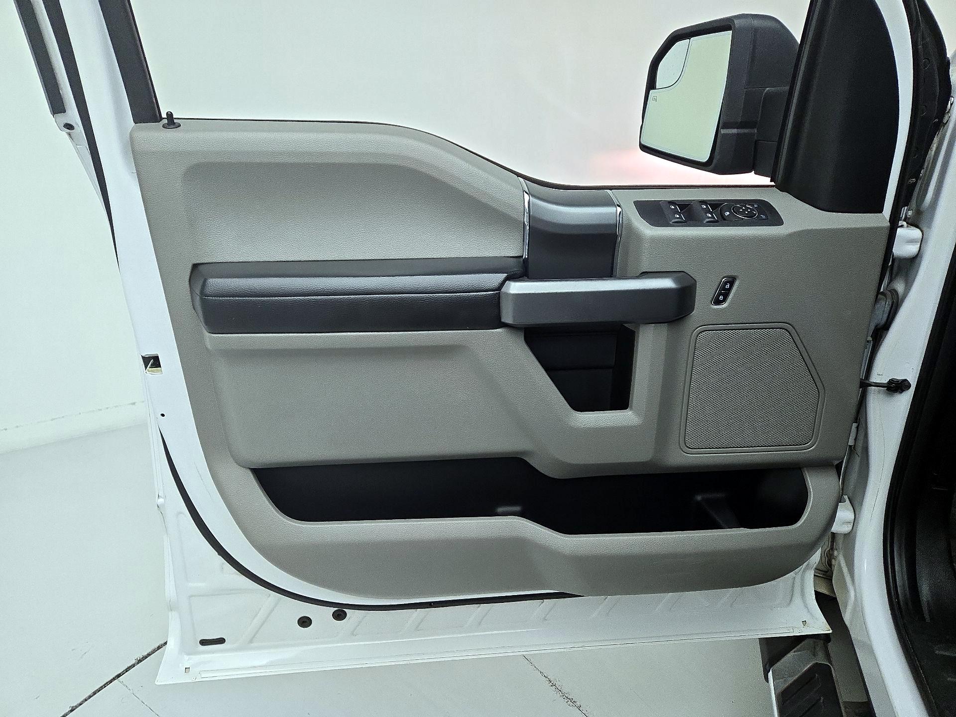 Thumbnail: 2016 Ford F-150 - 12