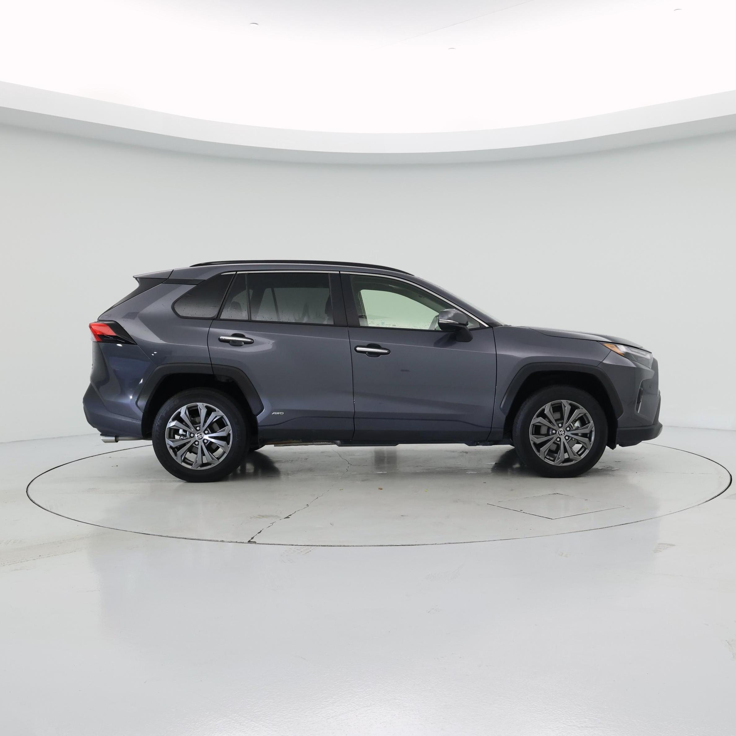 Thumbnail: 2025 Toyota RAV4 - 7