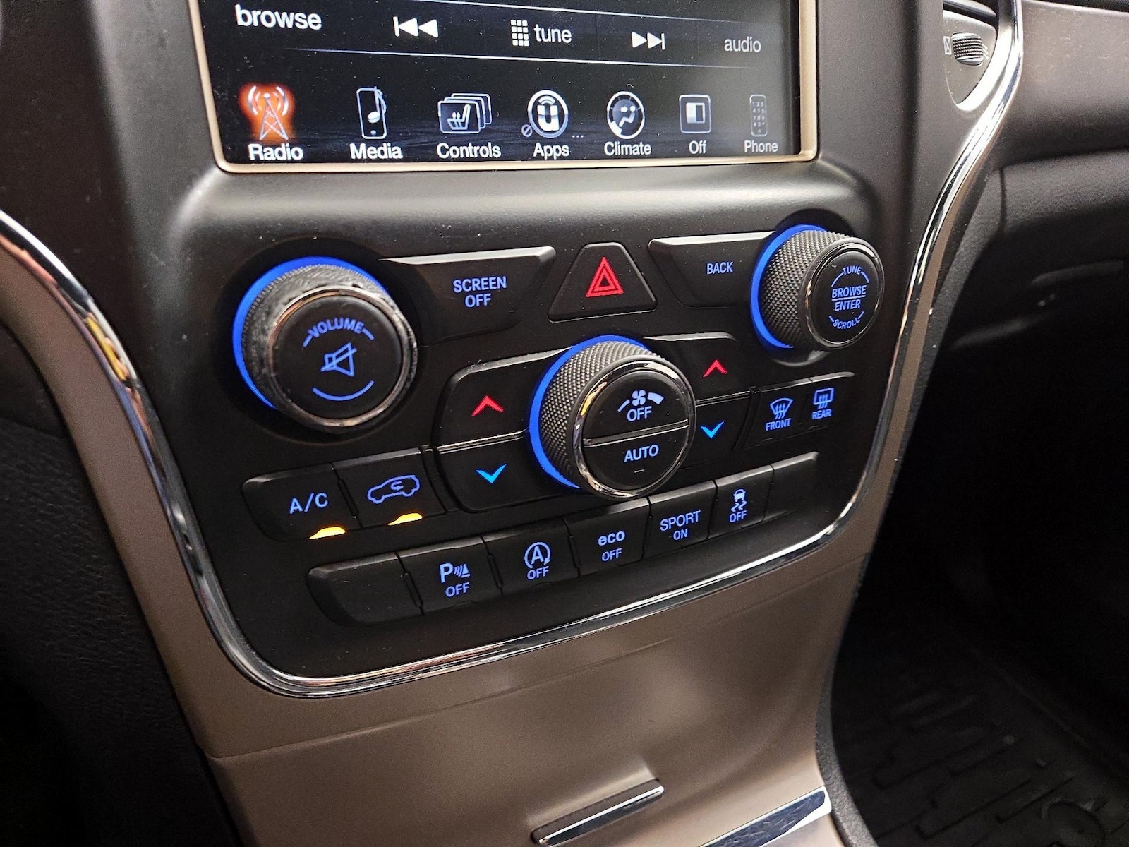 2017 Jeep Grand Cherokee Laredo E - Photo 17