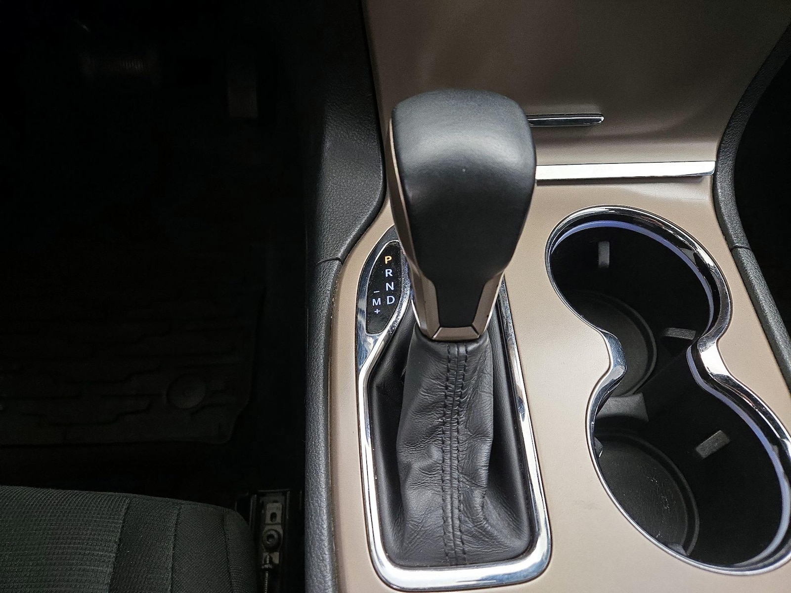 2017 Jeep Grand Cherokee Laredo E - Photo 18