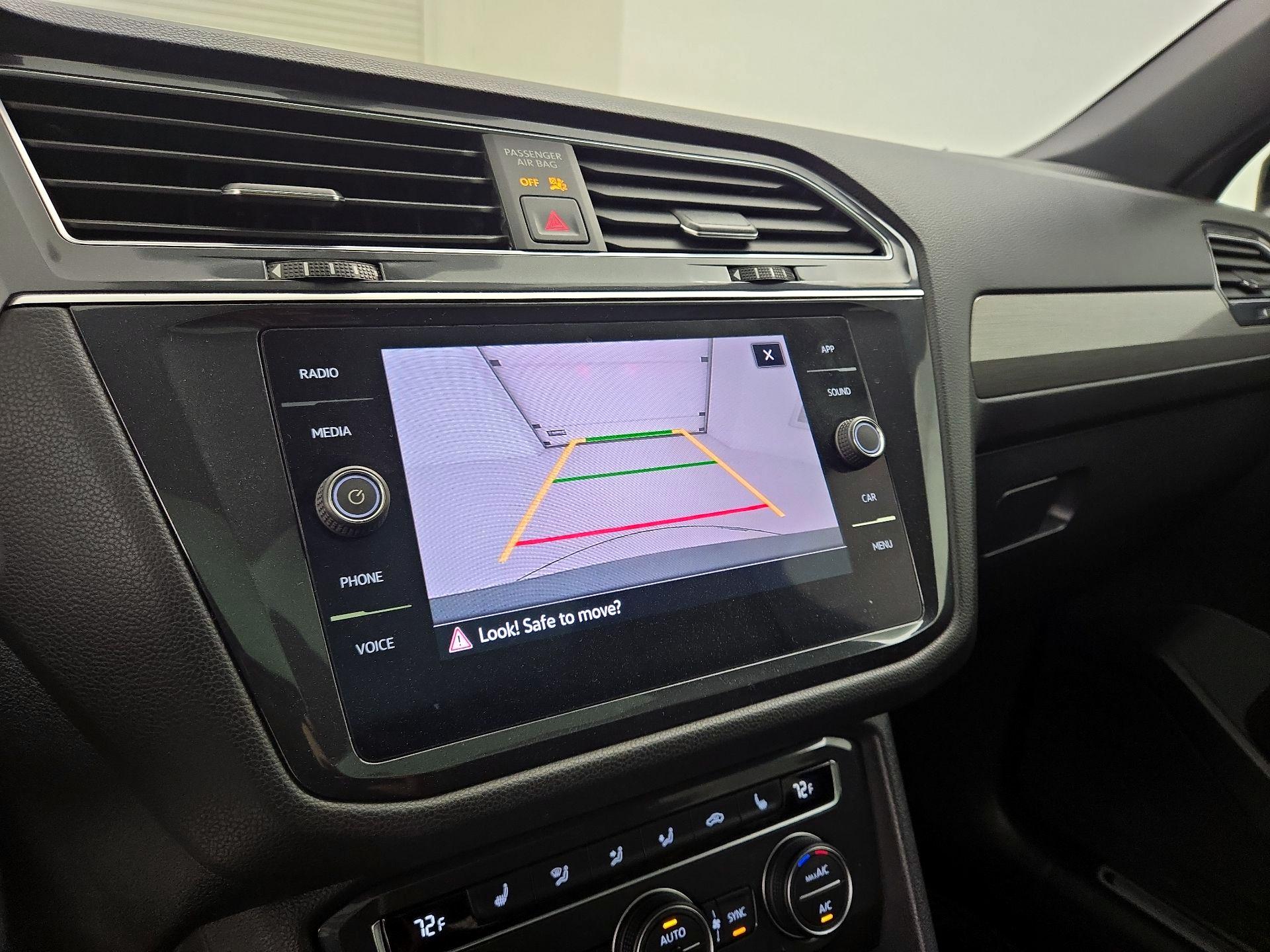 Thumbnail: 2021 Volkswagen Tiguan - 14