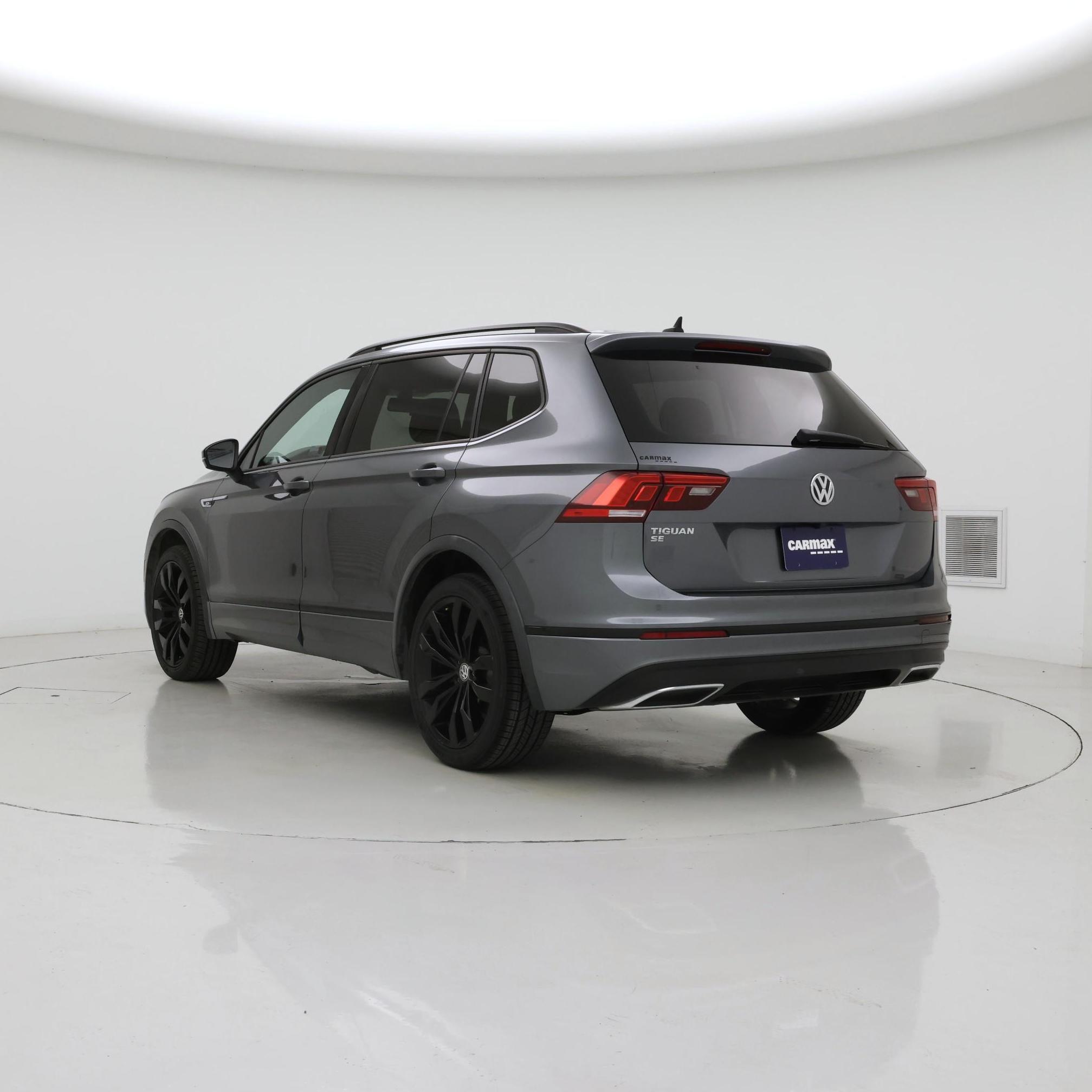 Thumbnail: 2021 Volkswagen Tiguan - 2