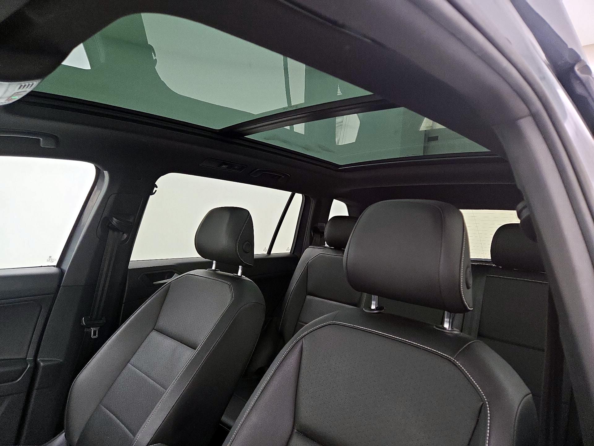 Thumbnail: 2021 Volkswagen Tiguan - 19