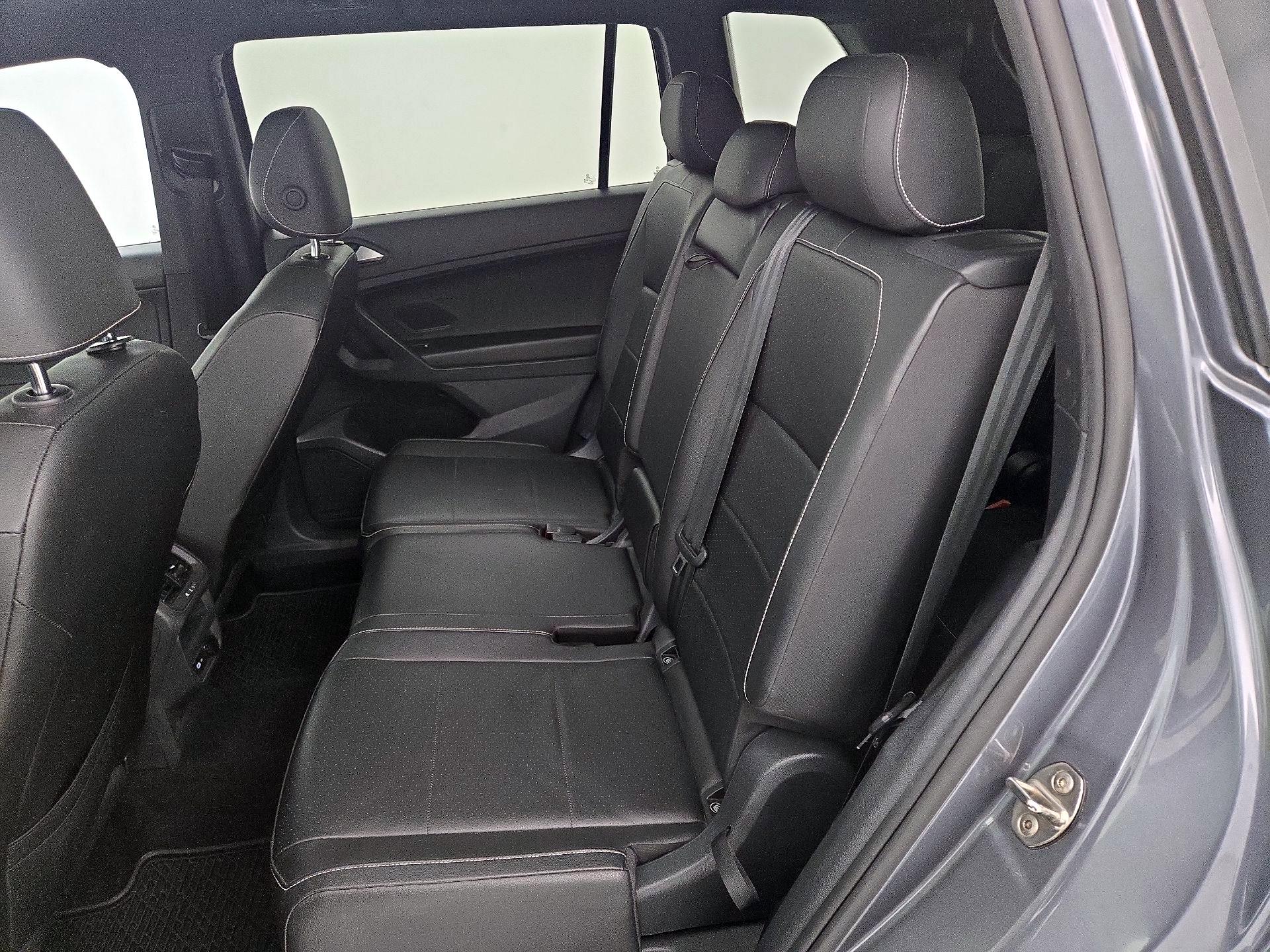 Thumbnail: 2021 Volkswagen Tiguan - 20