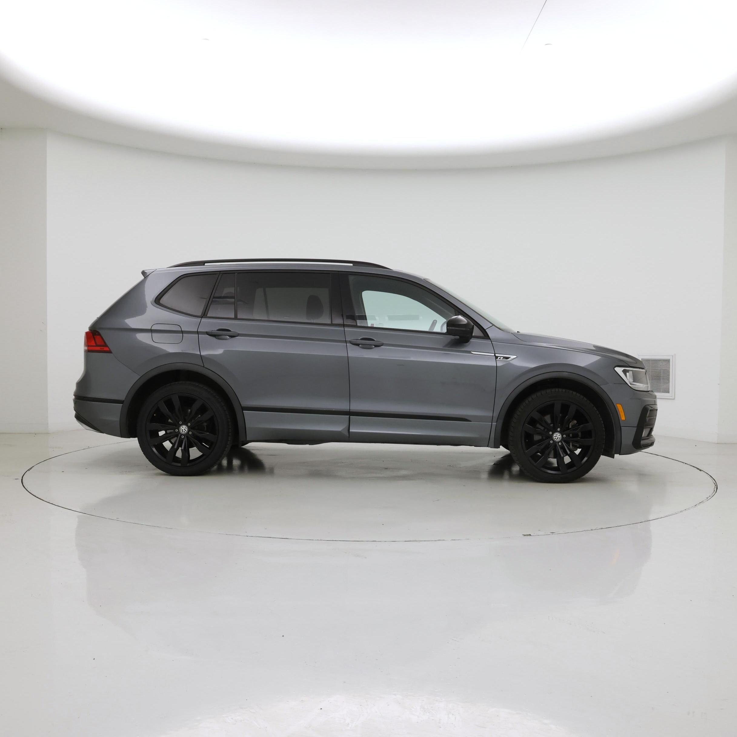 Thumbnail: 2021 Volkswagen Tiguan - 7