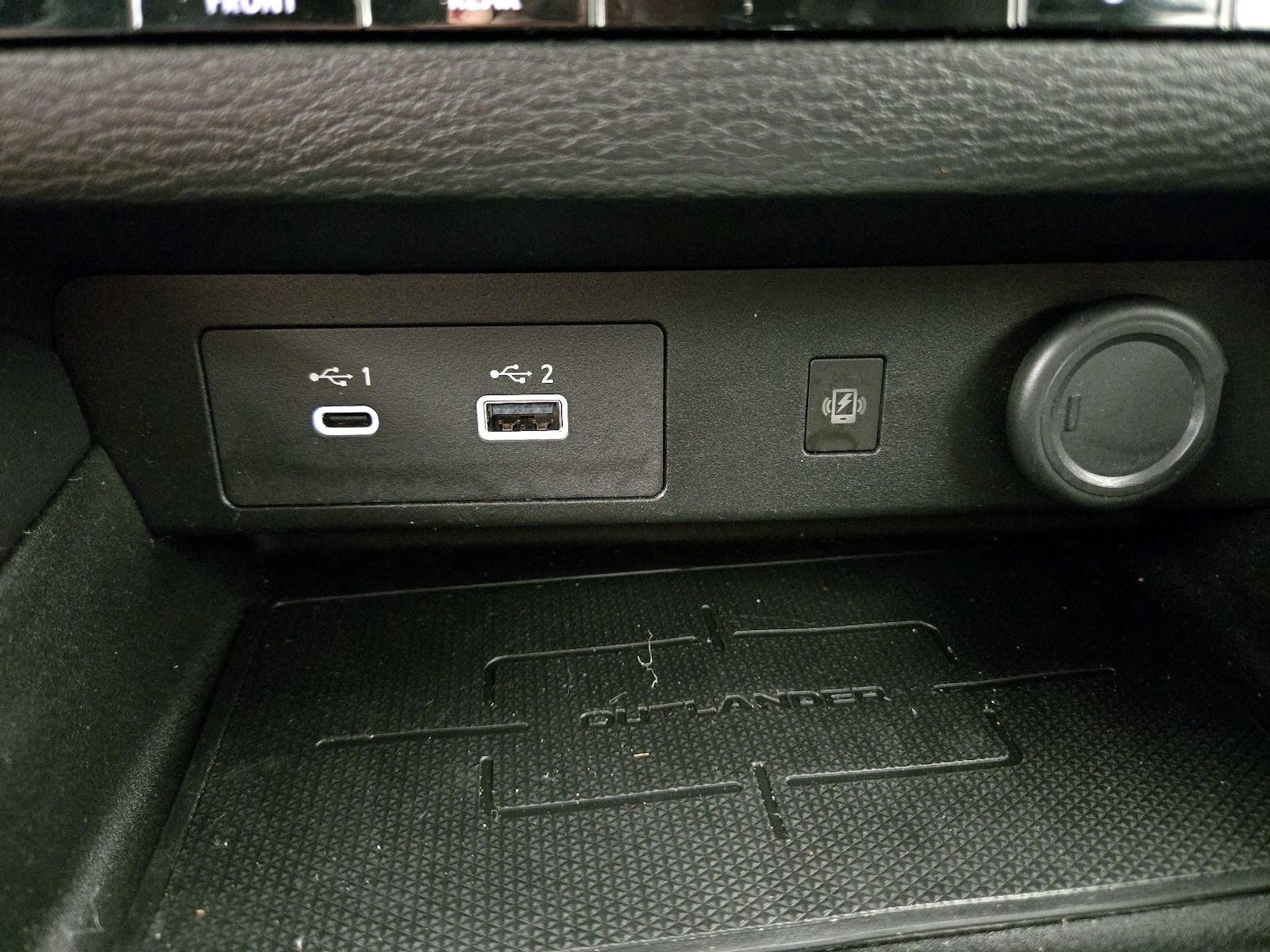 2024 Mitsubishi Outlander SE - Photo 19