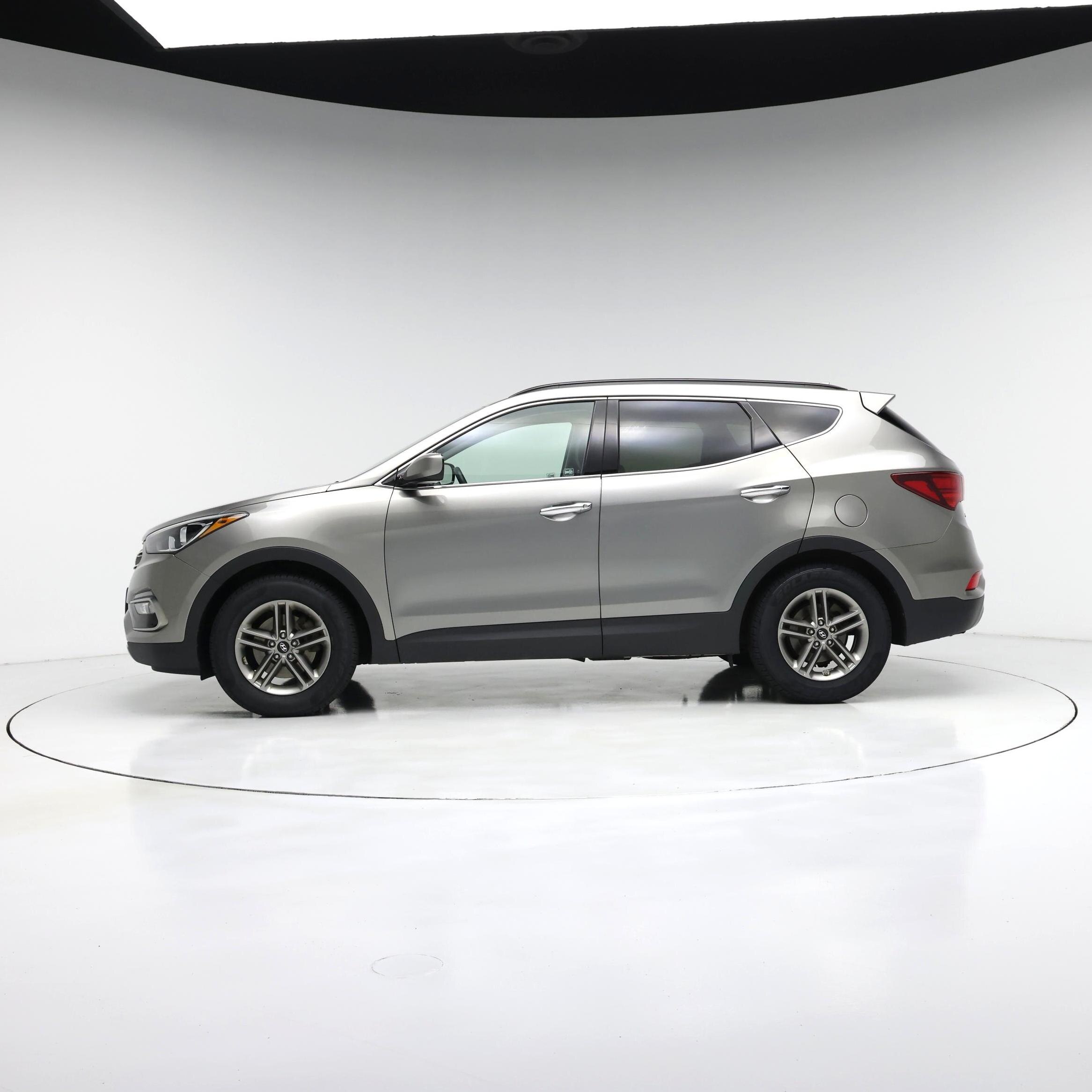 Thumbnail: 2017 Hyundai Santa Fe - 3