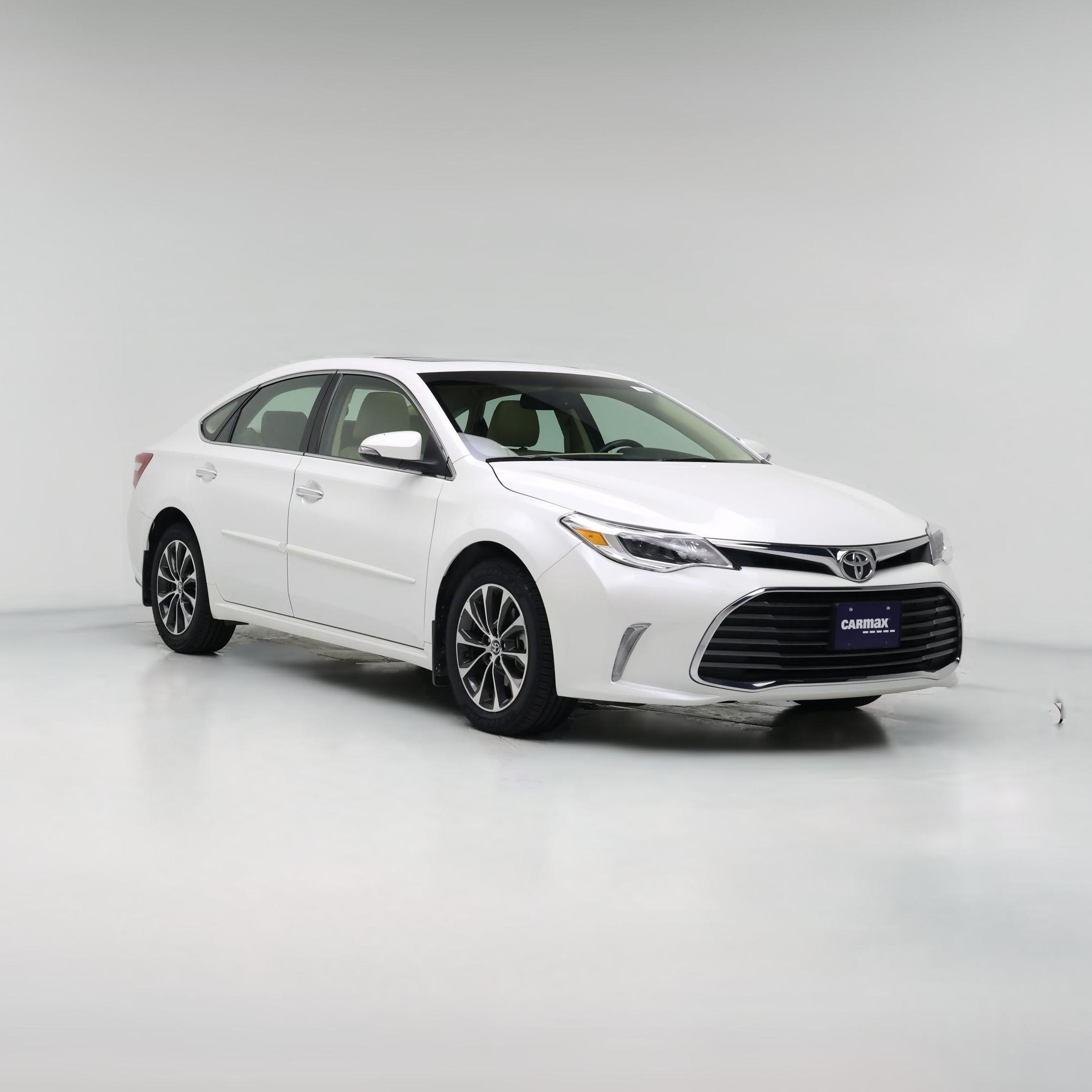 Thumbnail: 2016 Toyota Avalon - 1