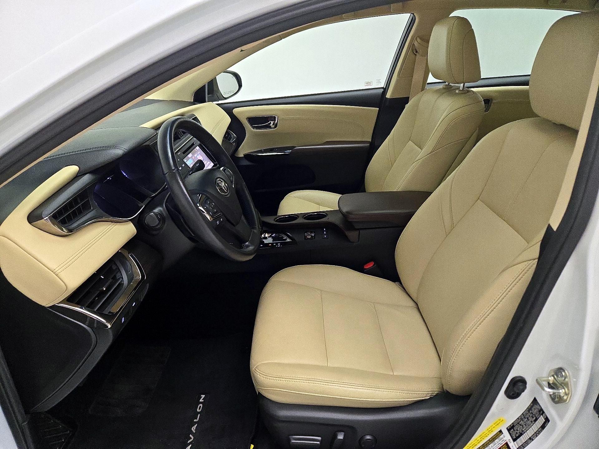 Thumbnail: 2016 Toyota Avalon - 11