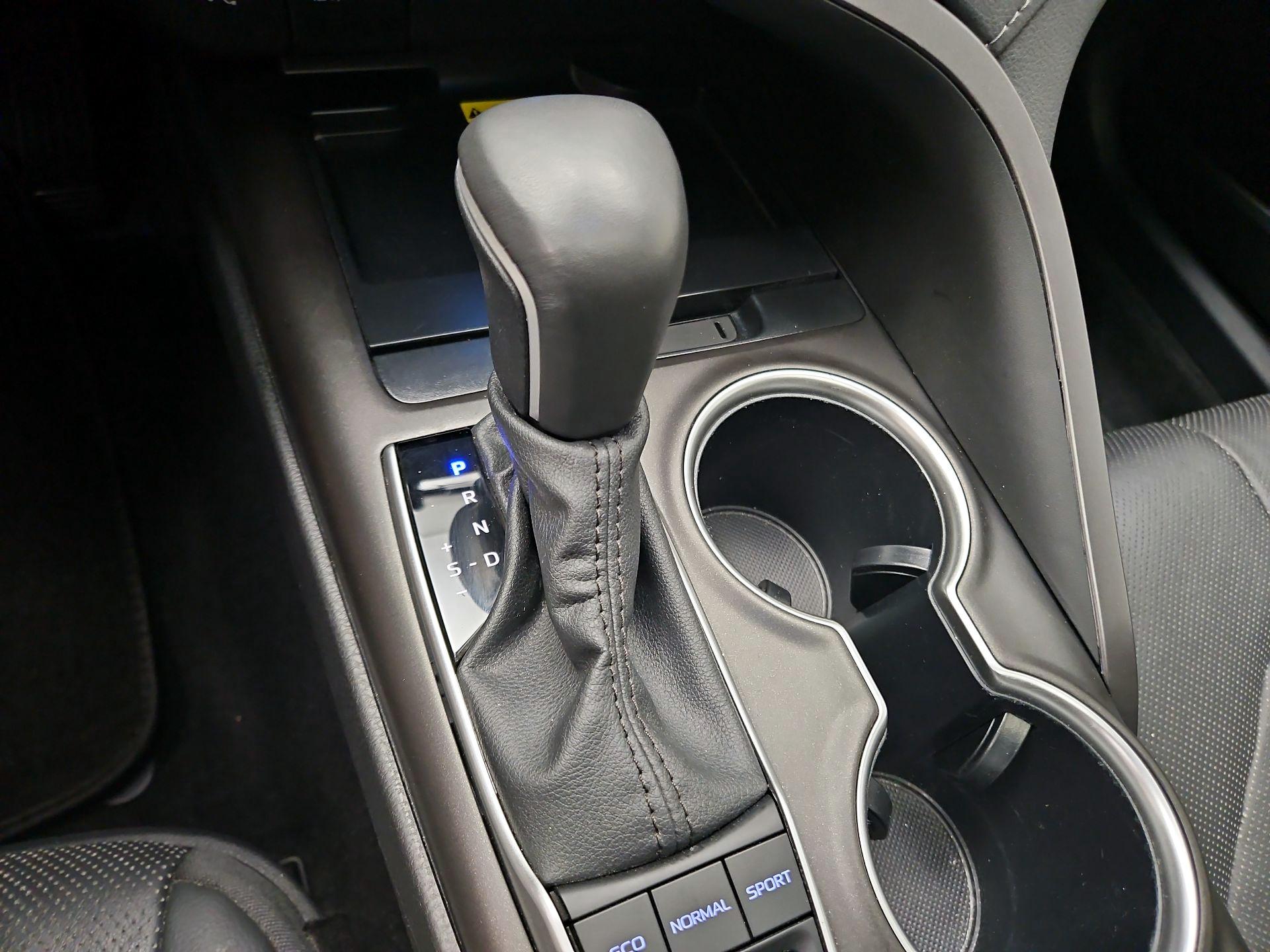 Thumbnail: 2024 Toyota Camry - 18