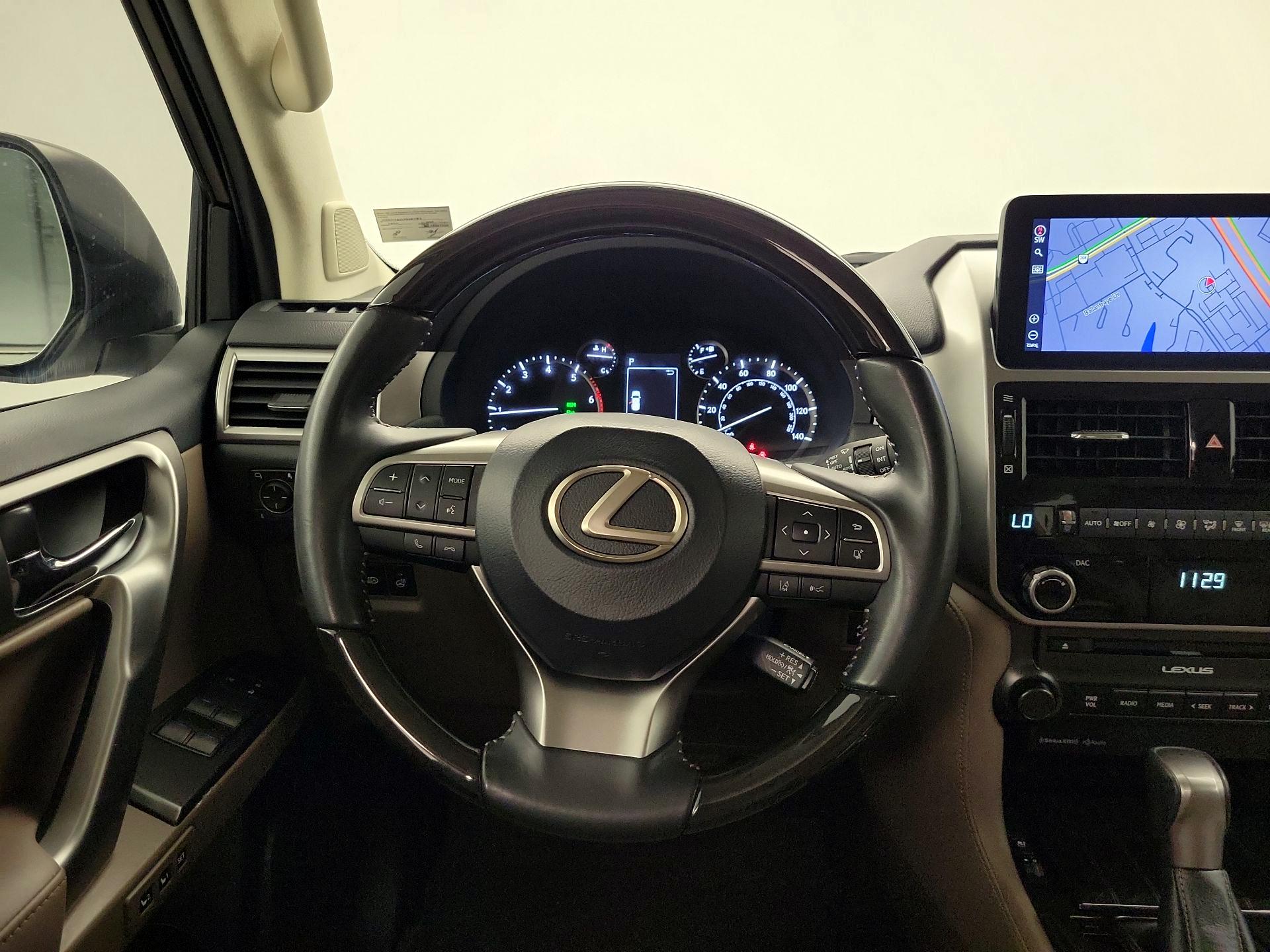 Thumbnail: 2023 Lexus GX - 10