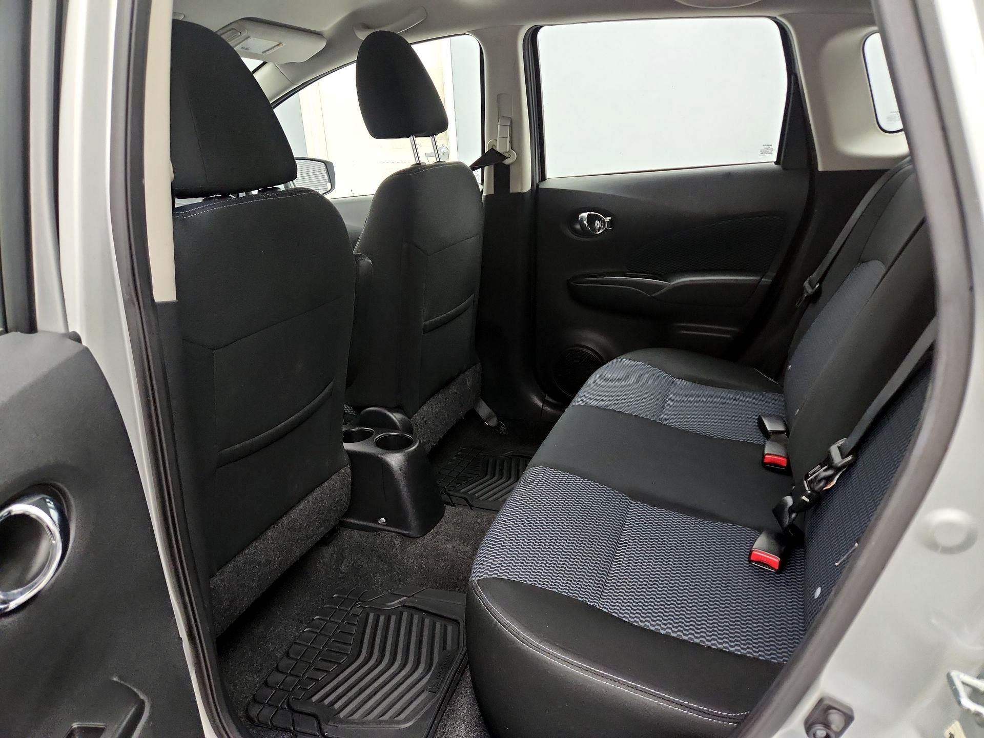 Thumbnail: 2015 Nissan Versa Note - 17