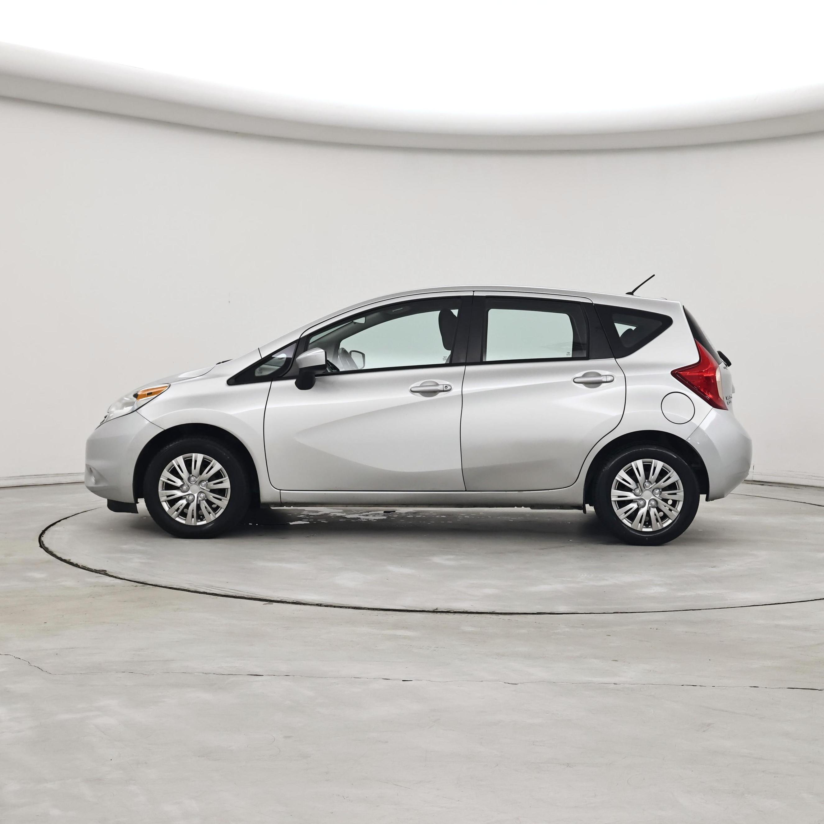 Thumbnail: 2015 Nissan Versa Note - 3