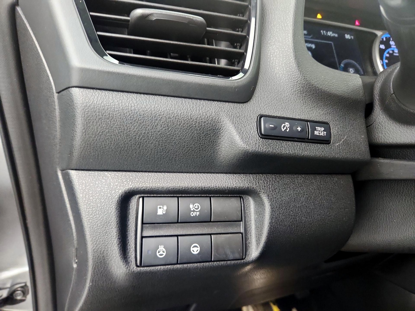 2021 Nissan Leaf SV - Photo 14