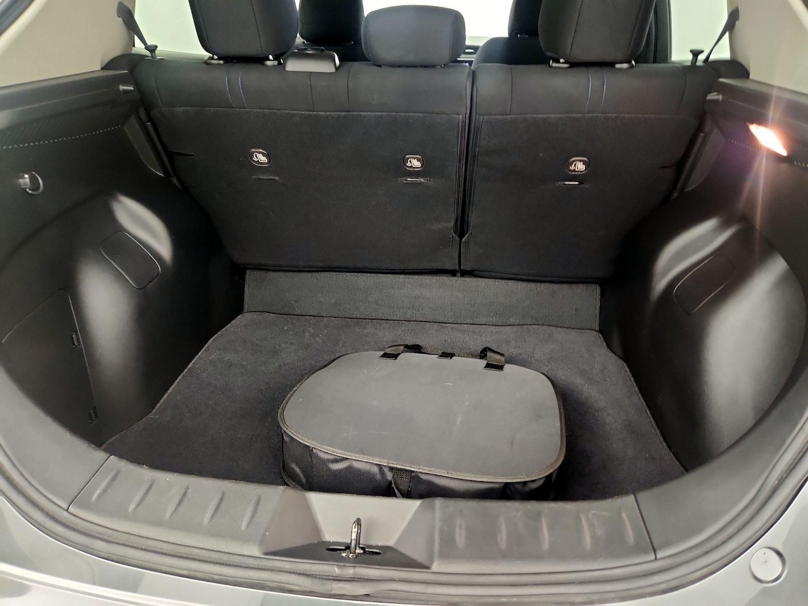 2021 Nissan Leaf SV - Photo 21
