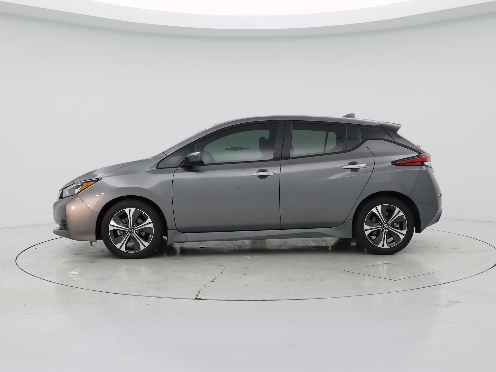 2021 Nissan Leaf SV - Photo 4