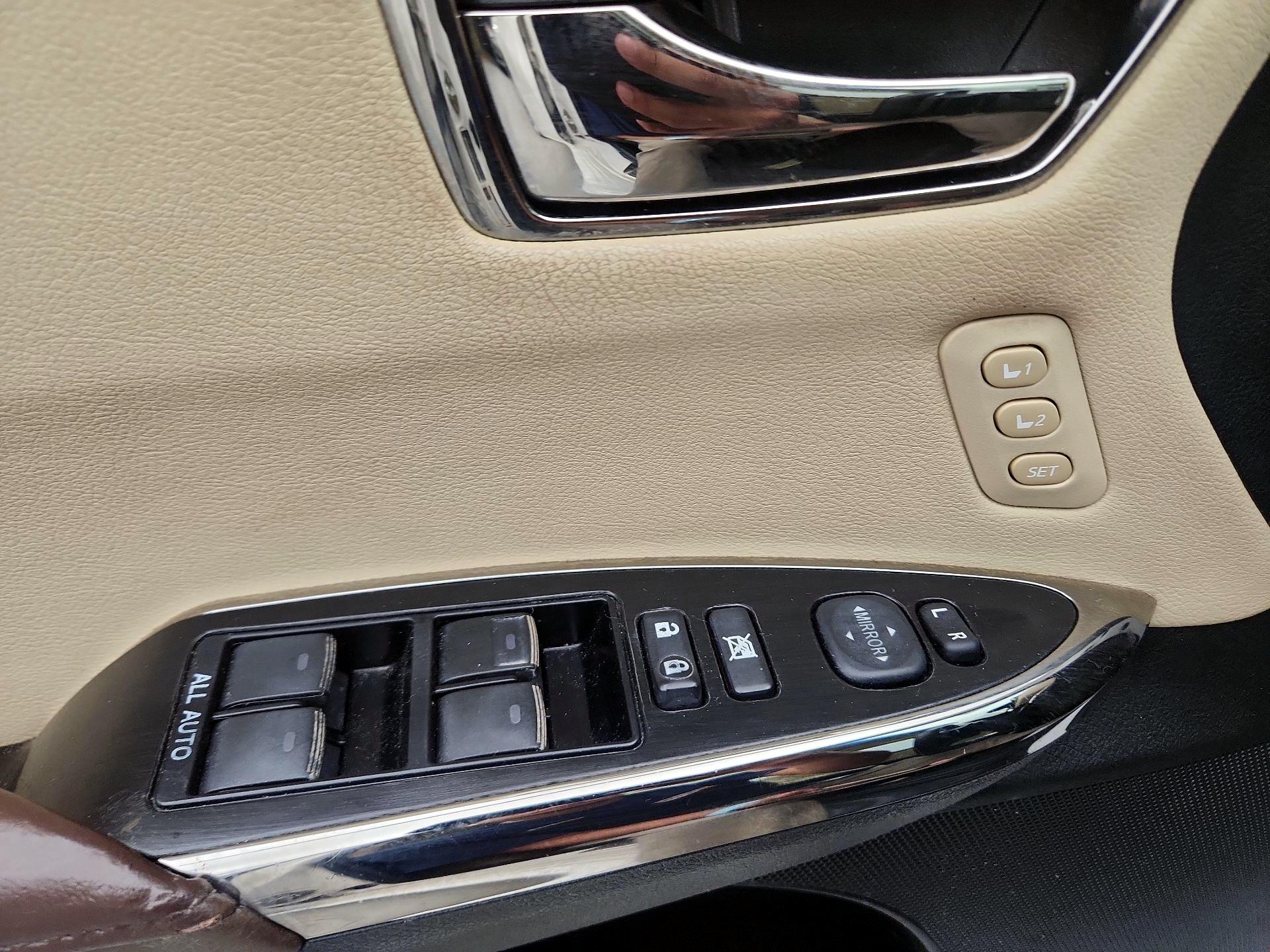 Thumbnail: 2014 Toyota Avalon - 12