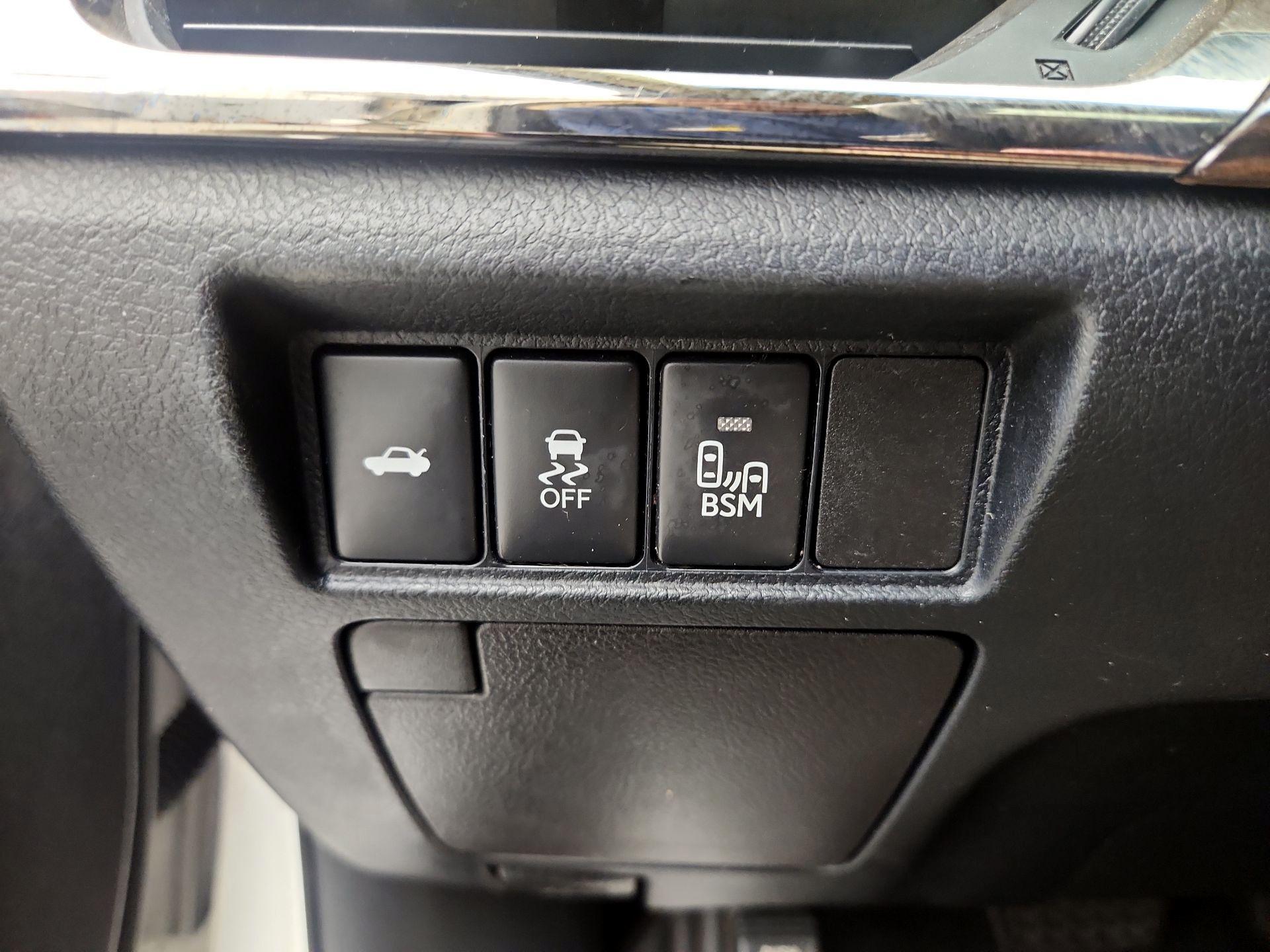 Thumbnail: 2014 Toyota Avalon - 13