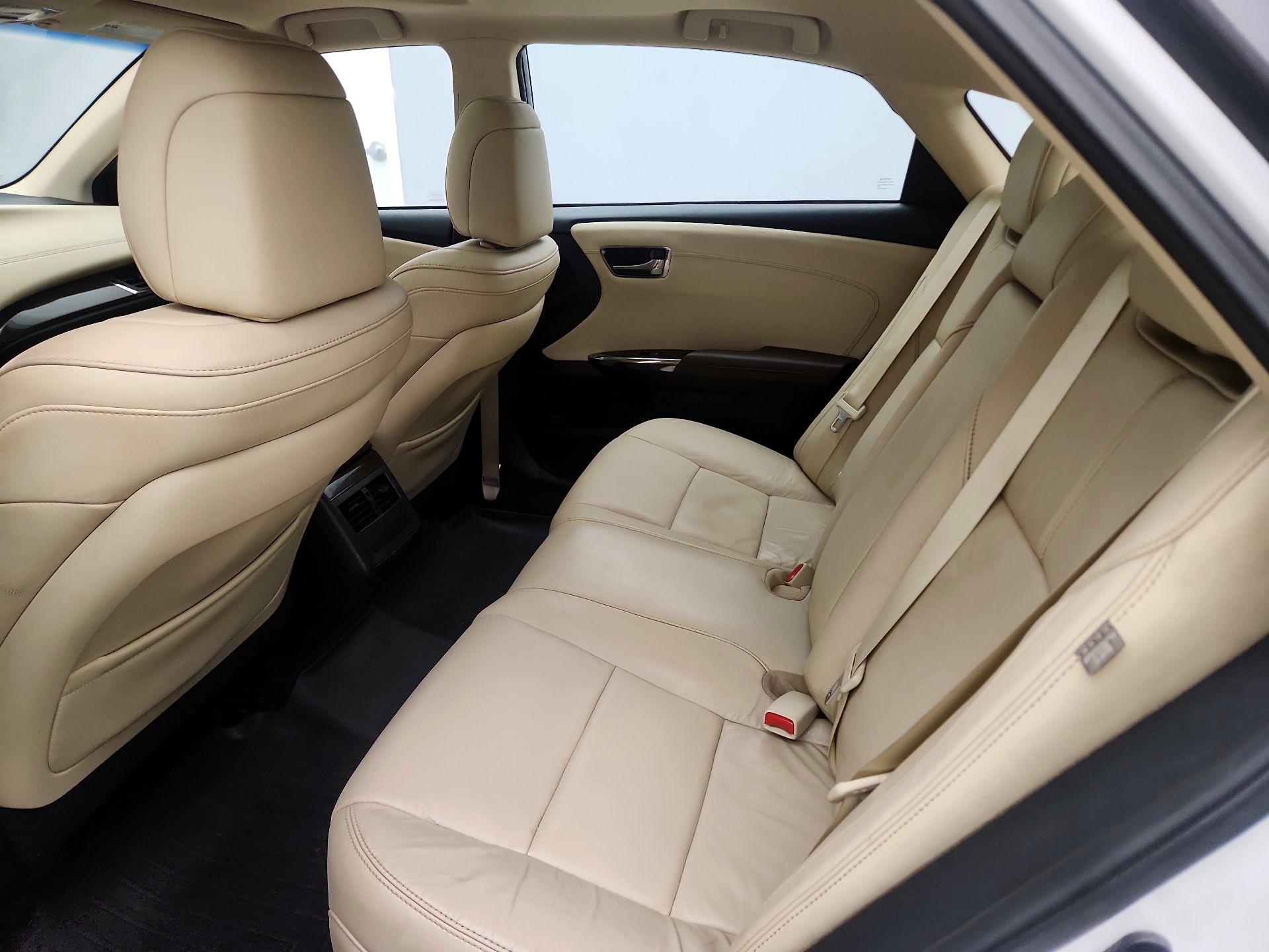 Thumbnail: 2014 Toyota Avalon - 20