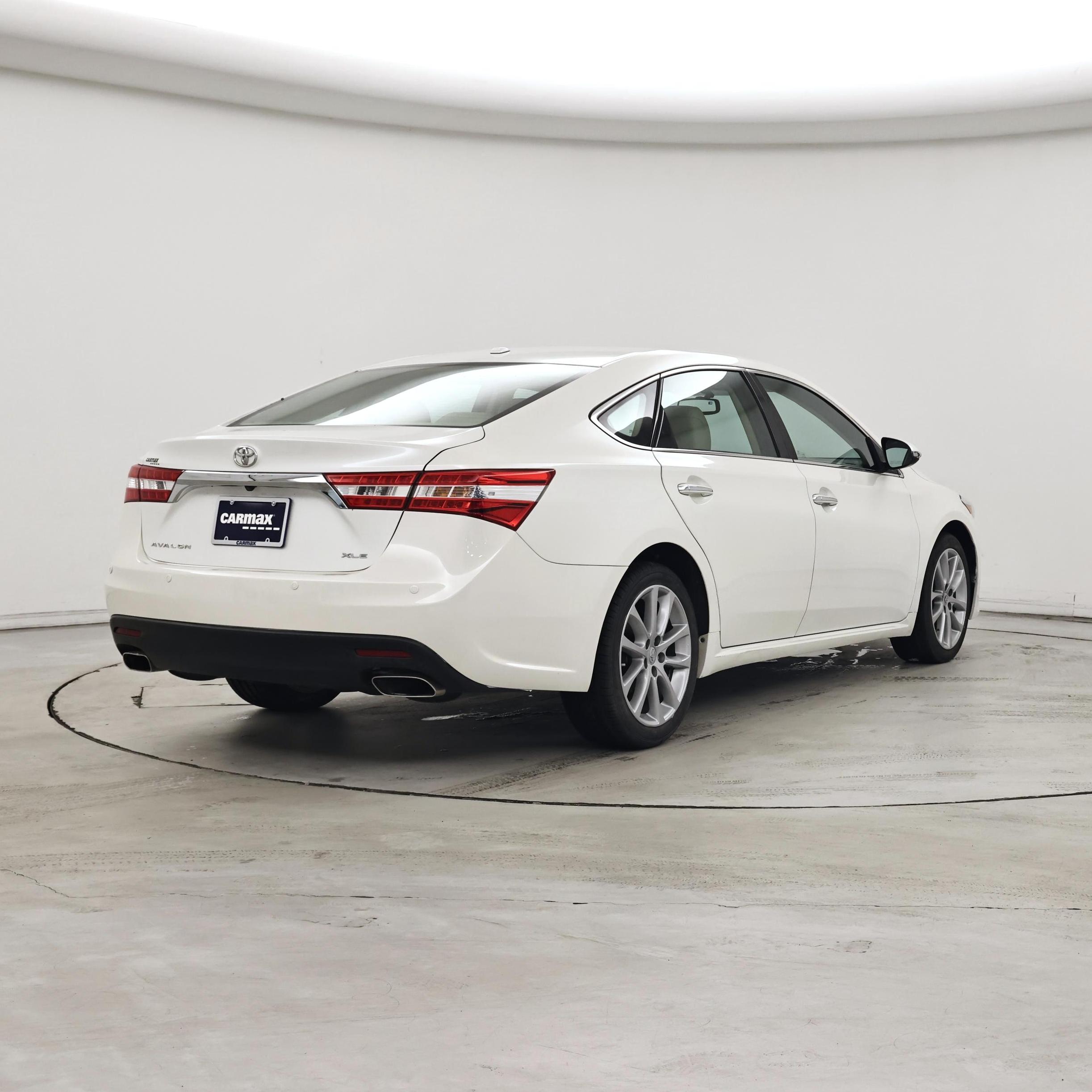 Thumbnail: 2014 Toyota Avalon - 8