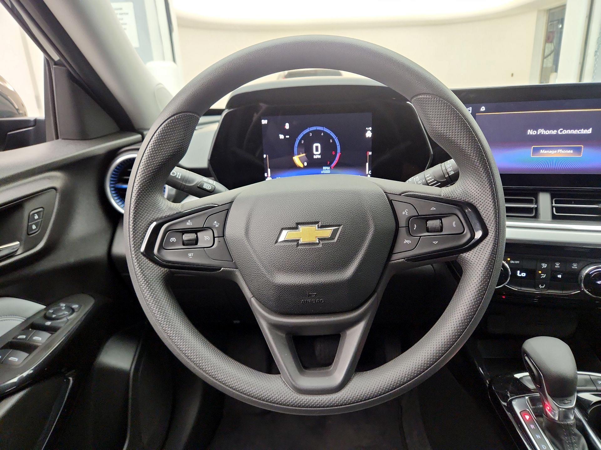 Thumbnail: 2025 Chevrolet Trax - 10