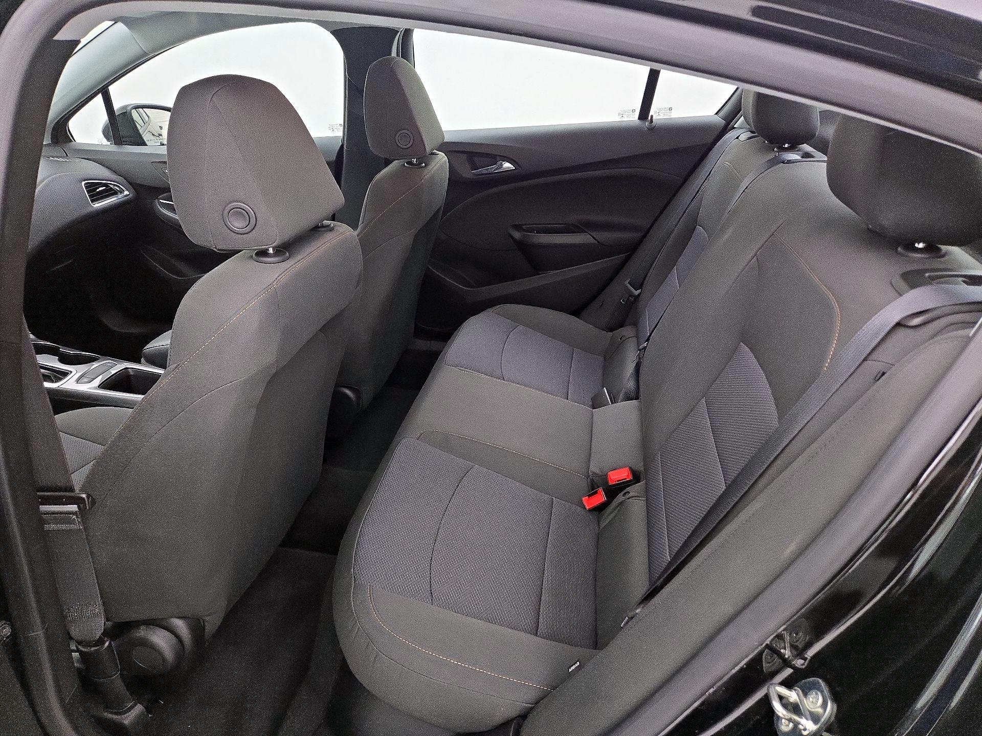 Thumbnail: 2019 Chevrolet Cruze - 19