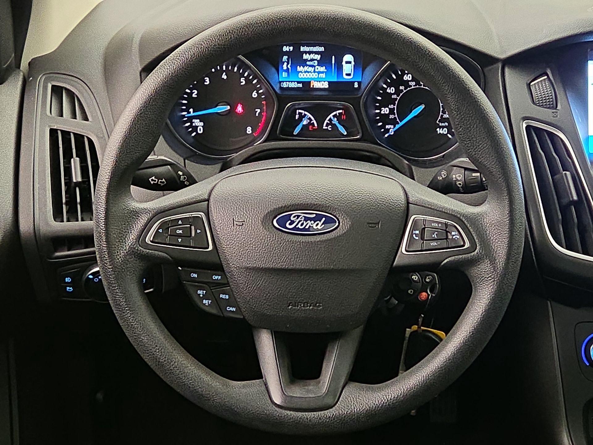 Thumbnail: 2017 Ford Focus - 10