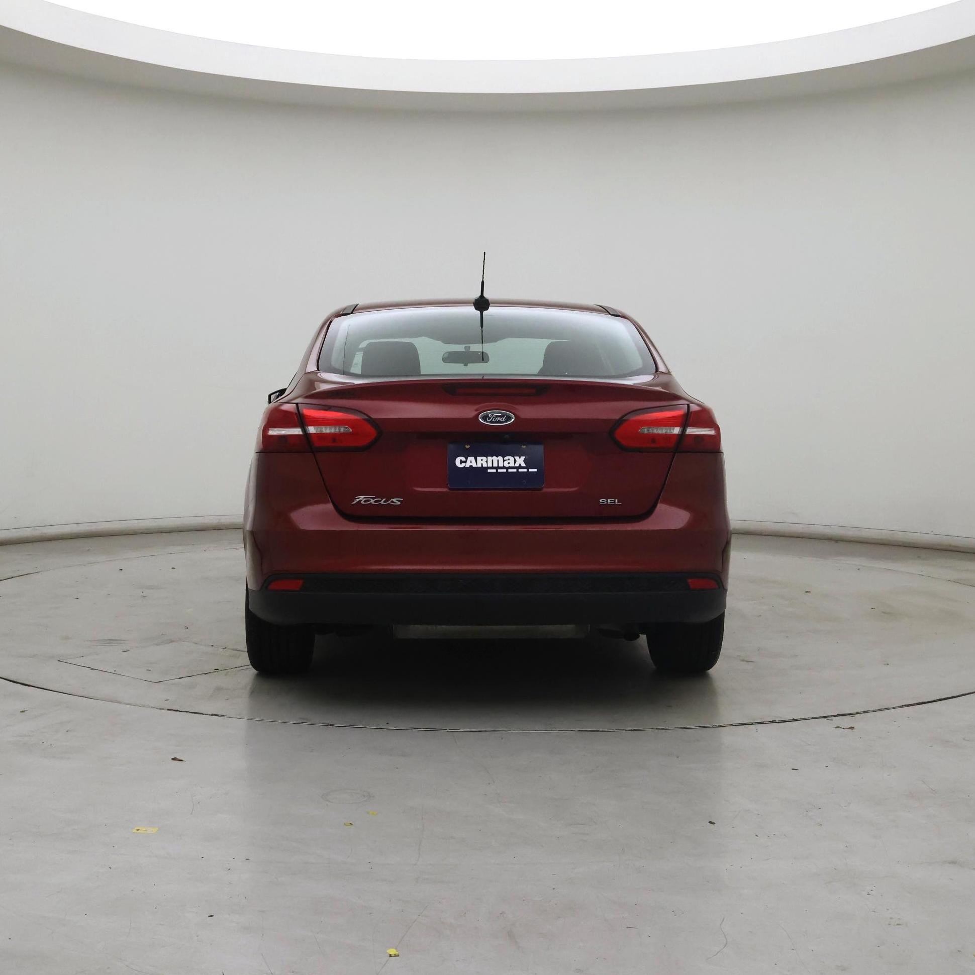 Thumbnail: 2017 Ford Focus - 6