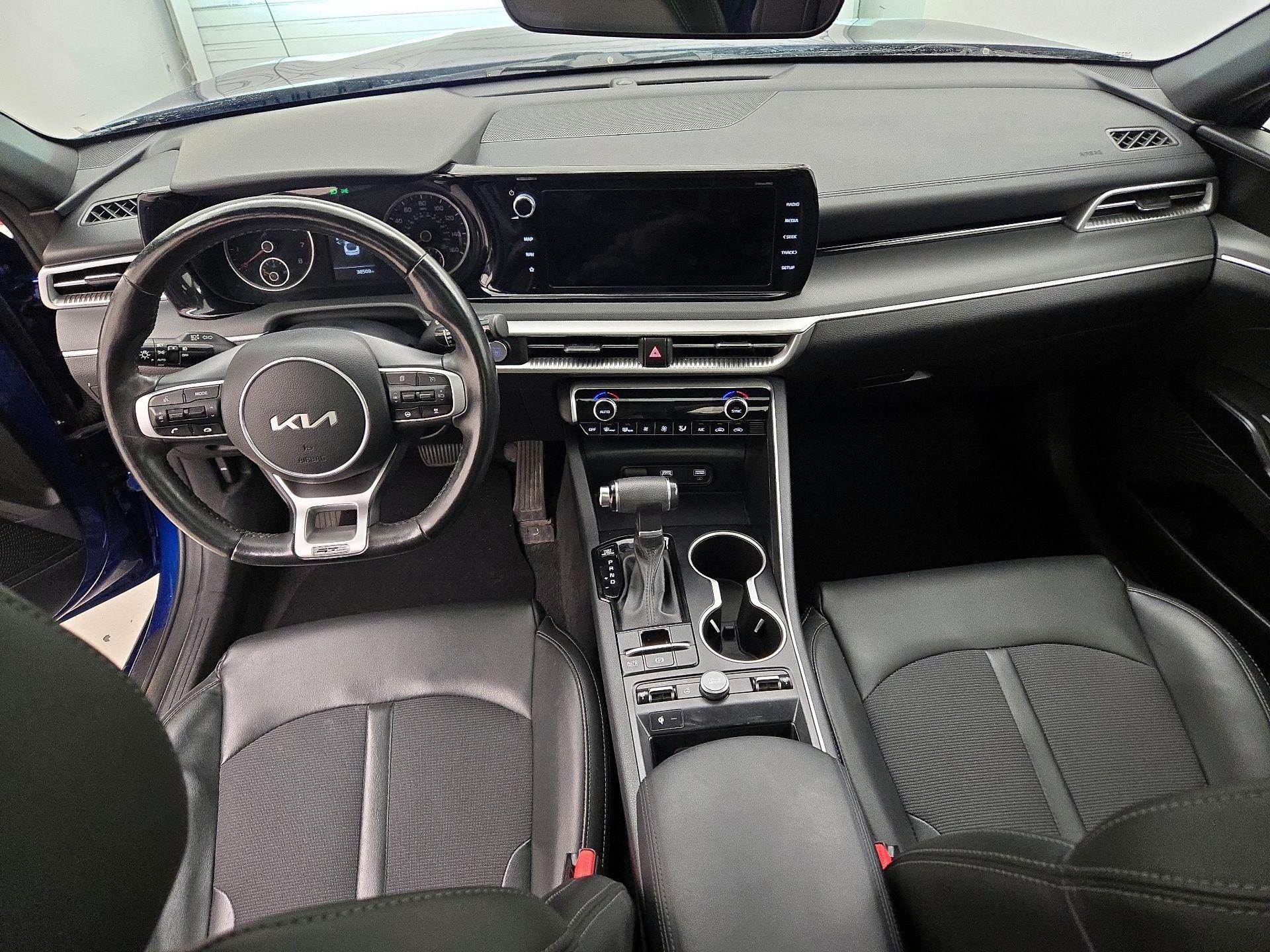 Thumbnail: 2023 Kia K5 - 9