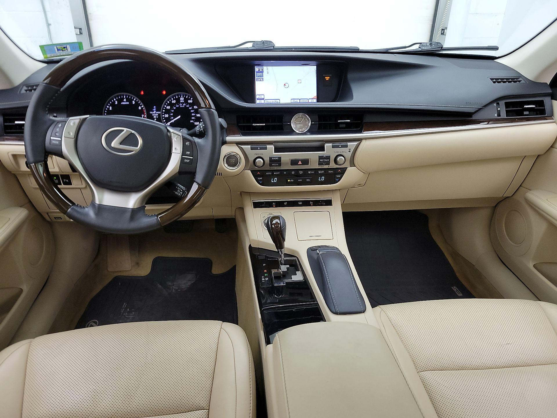 Thumbnail: 2014 Lexus ES - 9